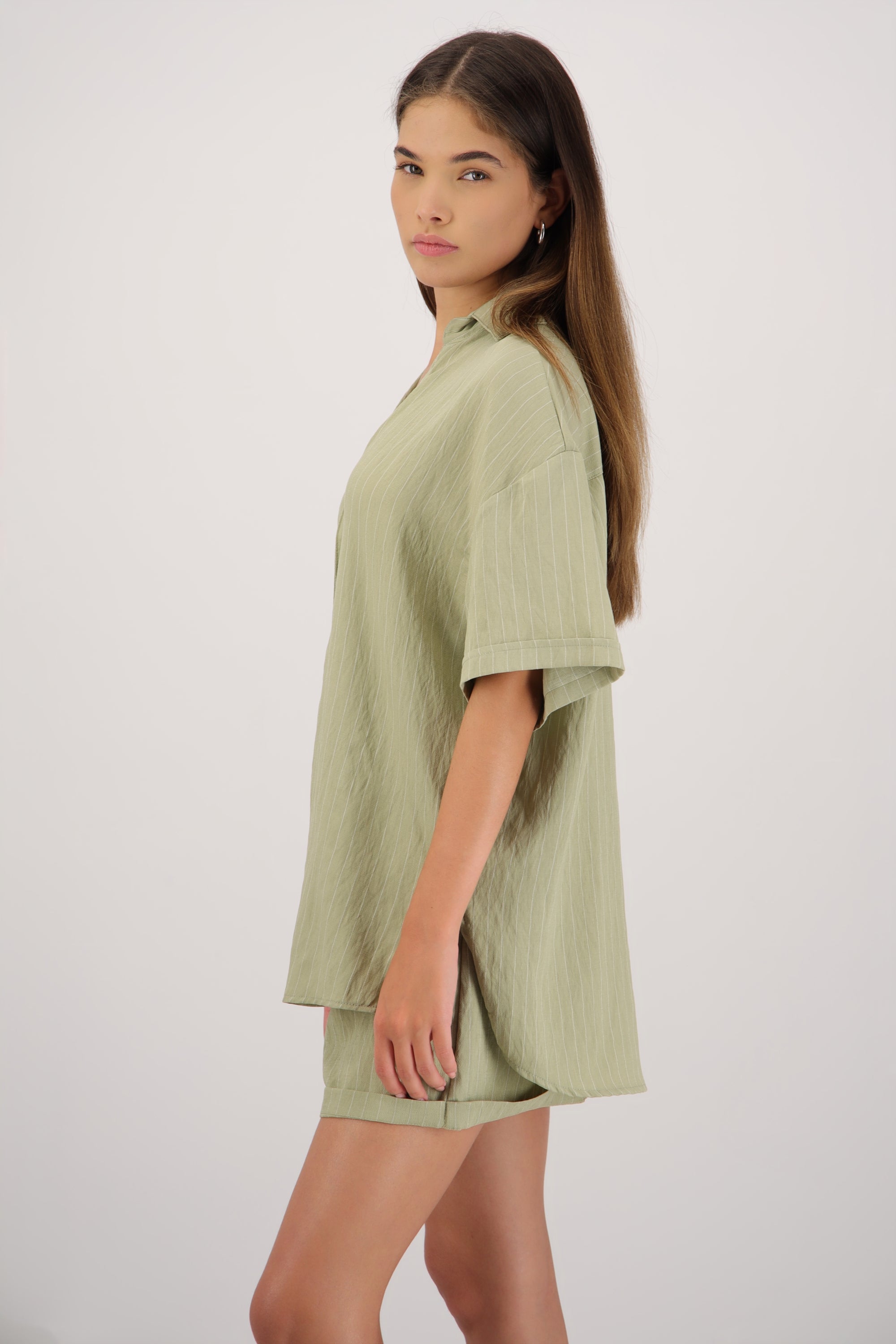 Blusa manga corta over lineas VERDE MANZANA