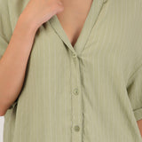 APPLE GREEN