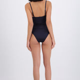 Traje de mao satin copas plisadas