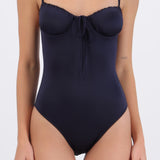 Traje de mao satin copas plisadas