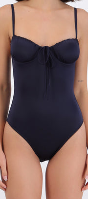 Traje de mao satin copas plisadas