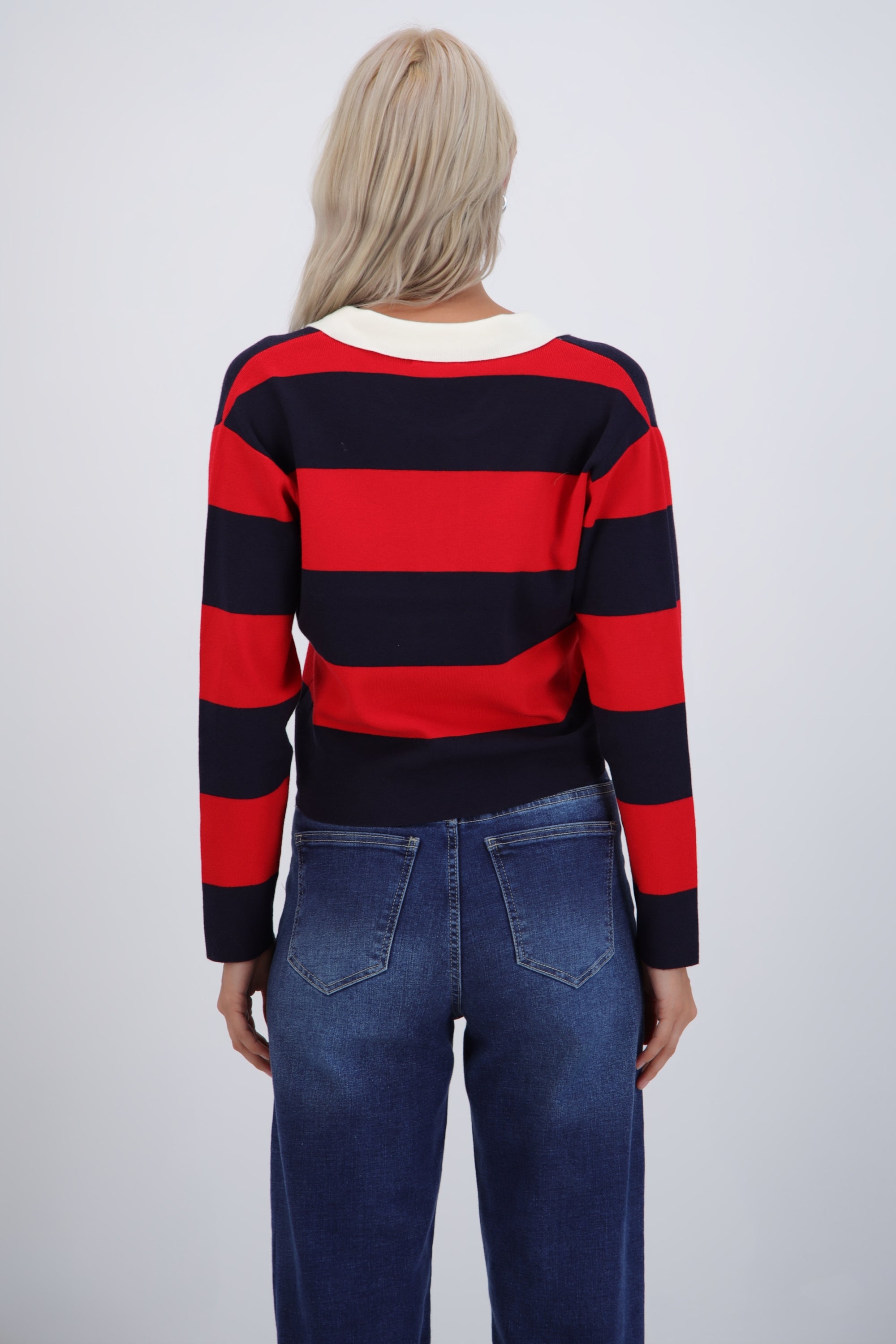 Suéter ligero polo rayas