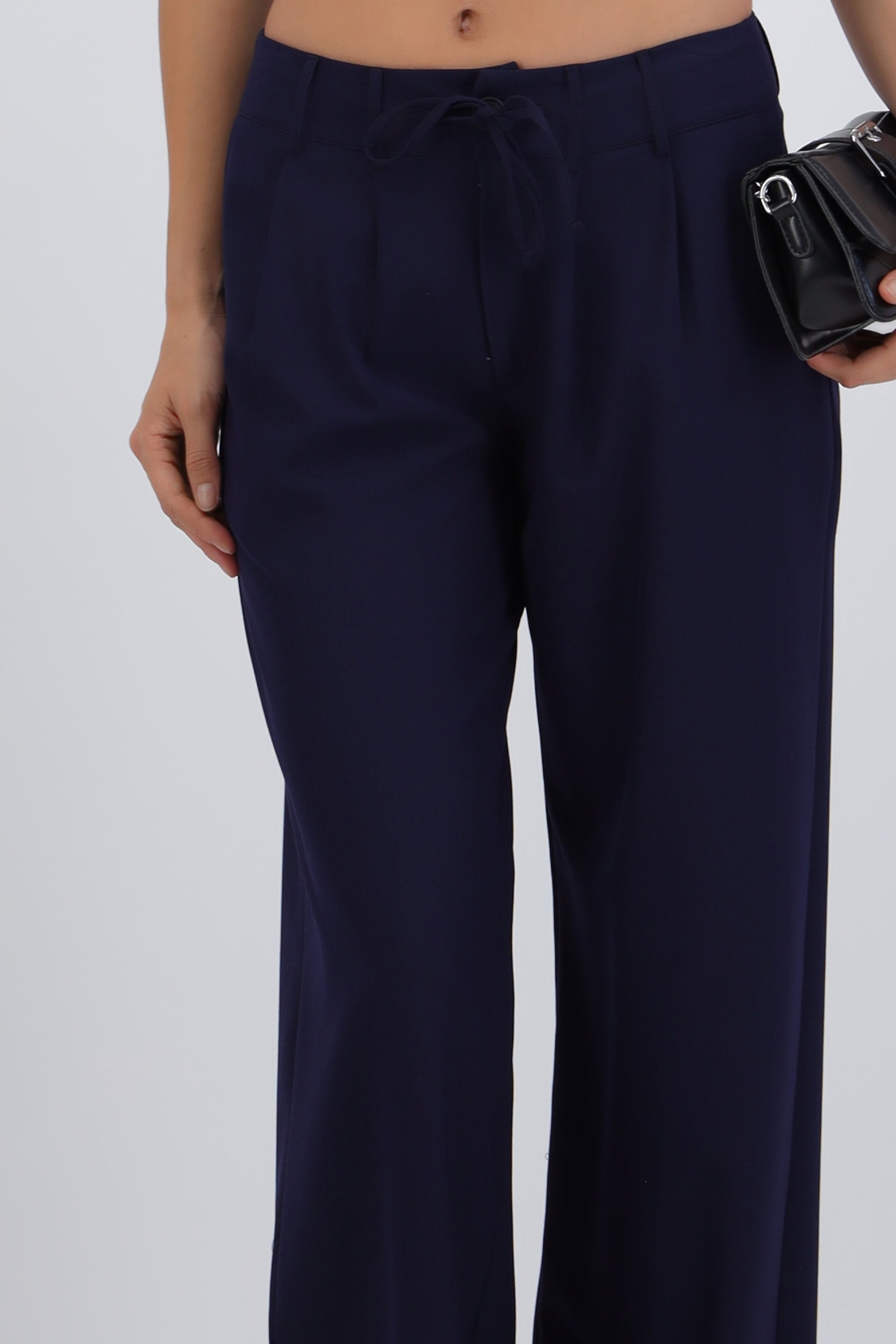 Pantalón wide leg detalle jareta