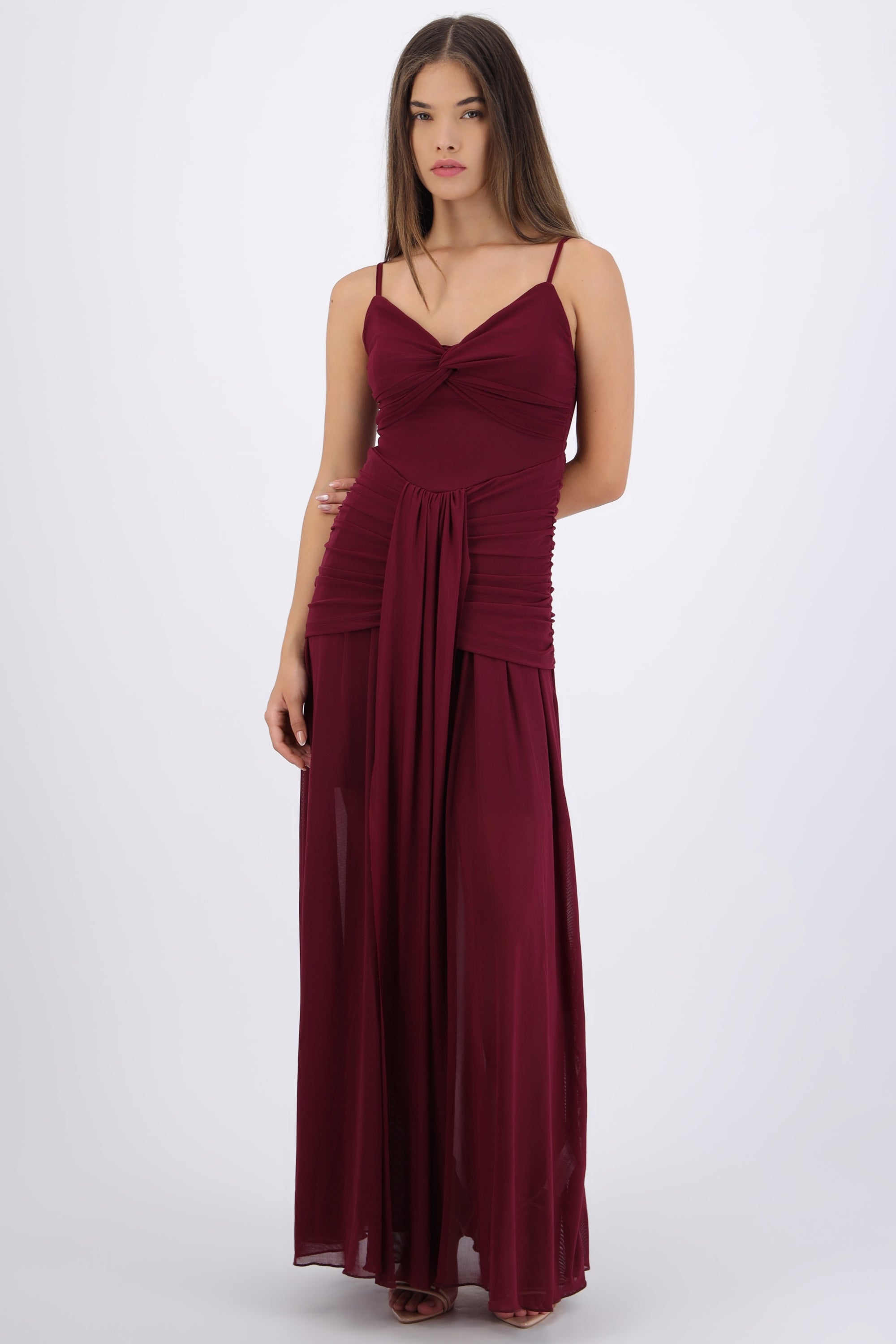 Vestido con nuedo tirantes
