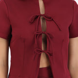 Top crop manga corta detalle lazos