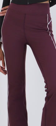Pantalón deportivo contraste