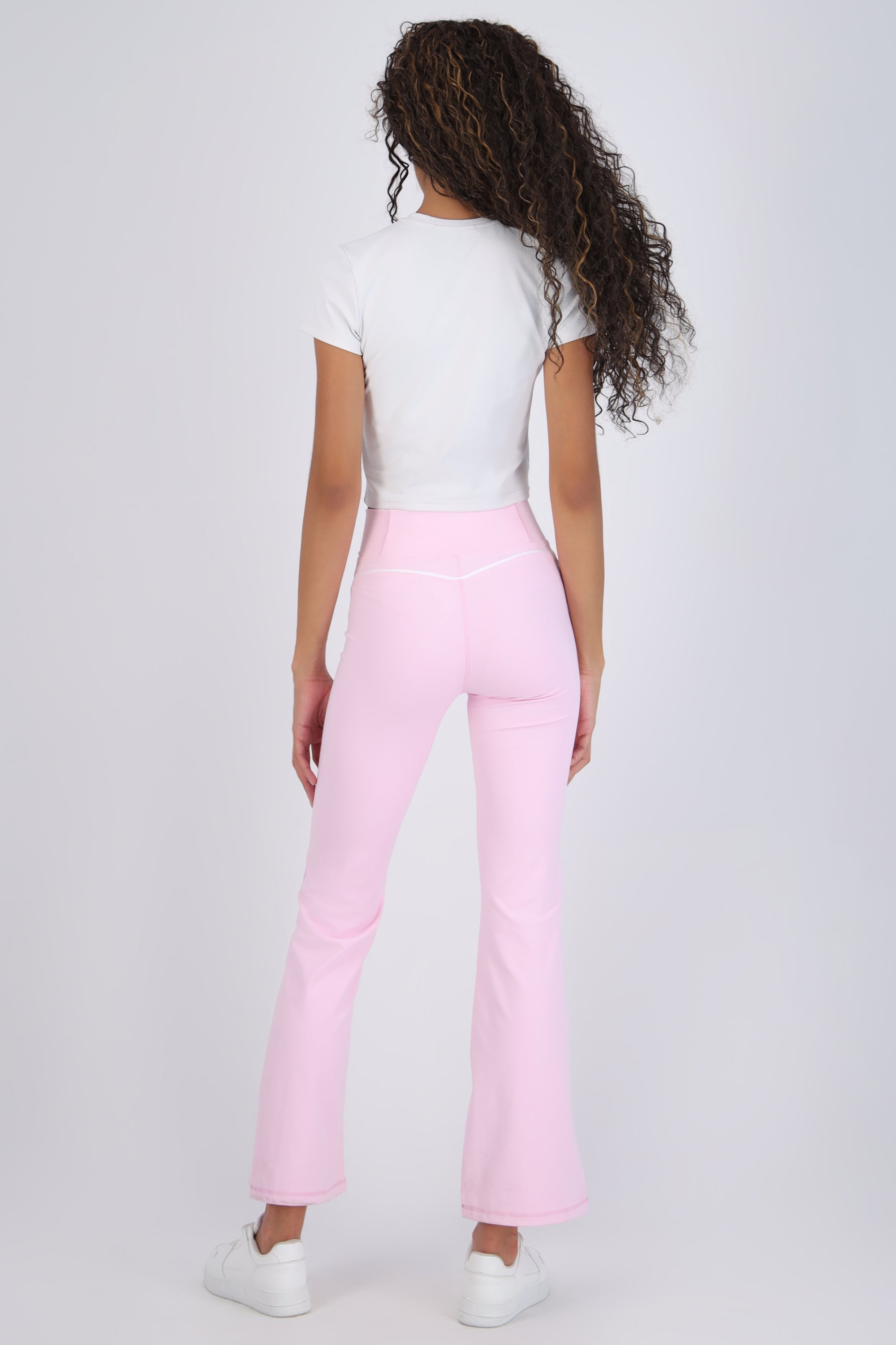 Pantalón deportivo contraste