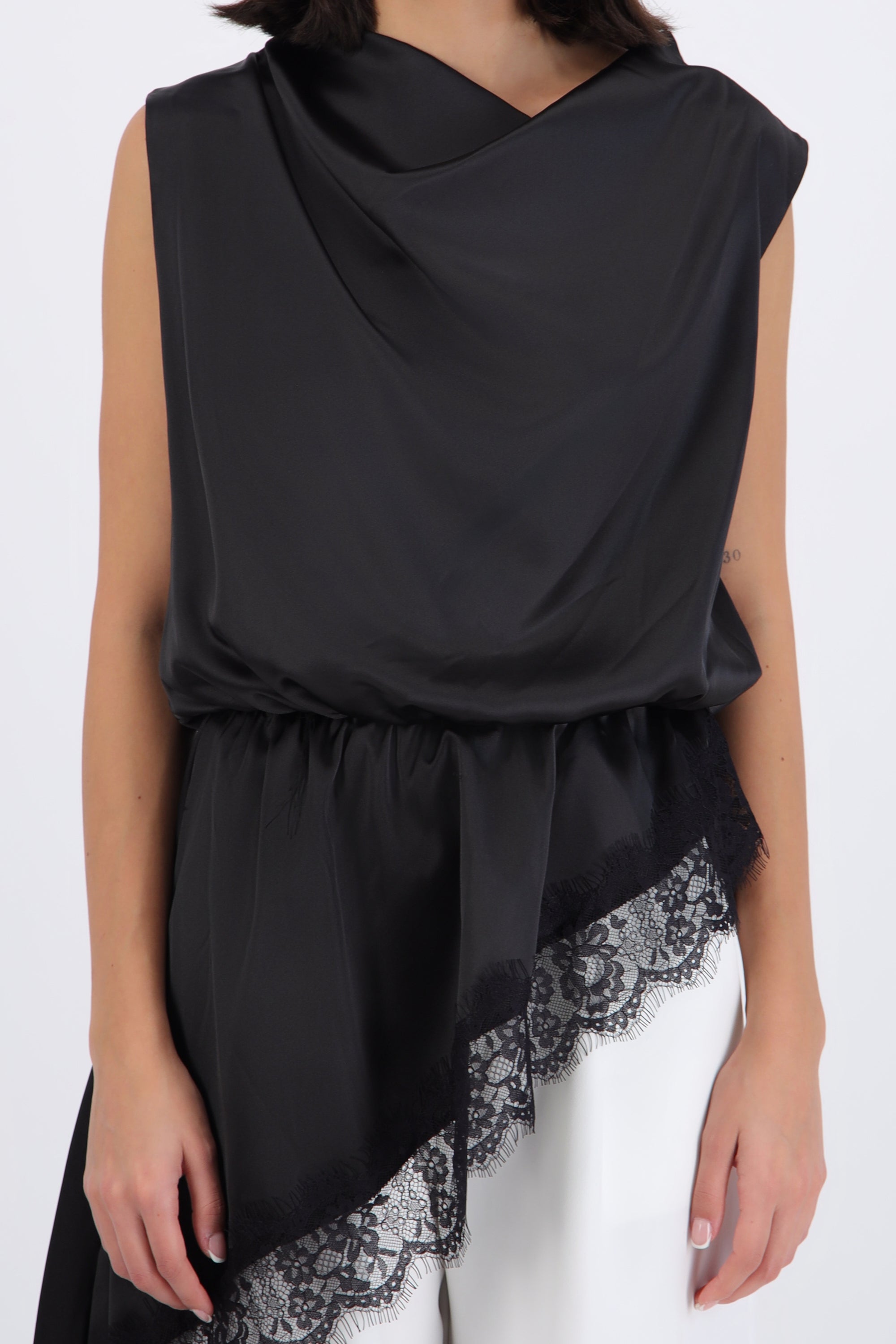 Vestido mini satin con encaje