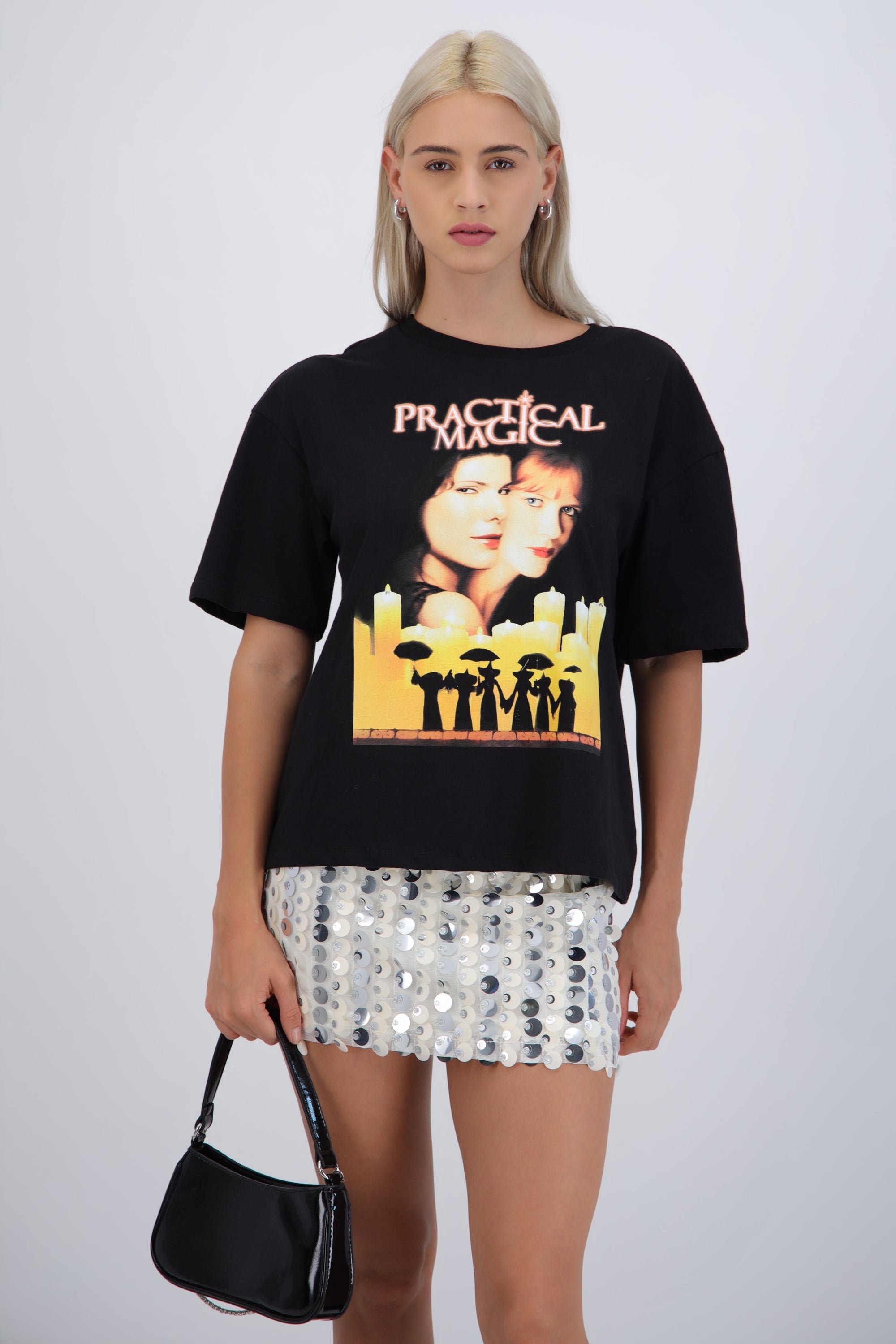 Playera practical magic NEGRO