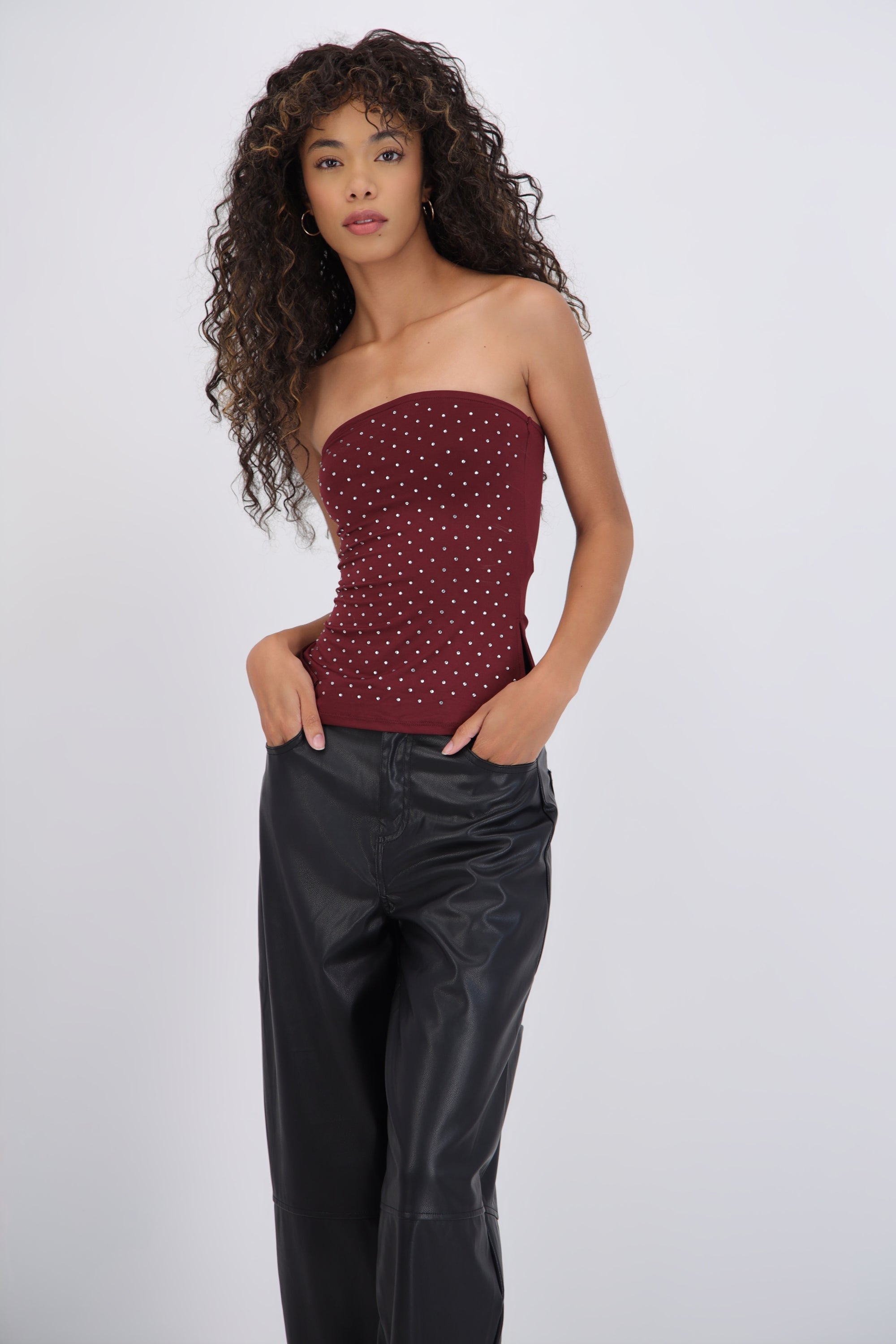 Top bandeau con aplicaciones brillos