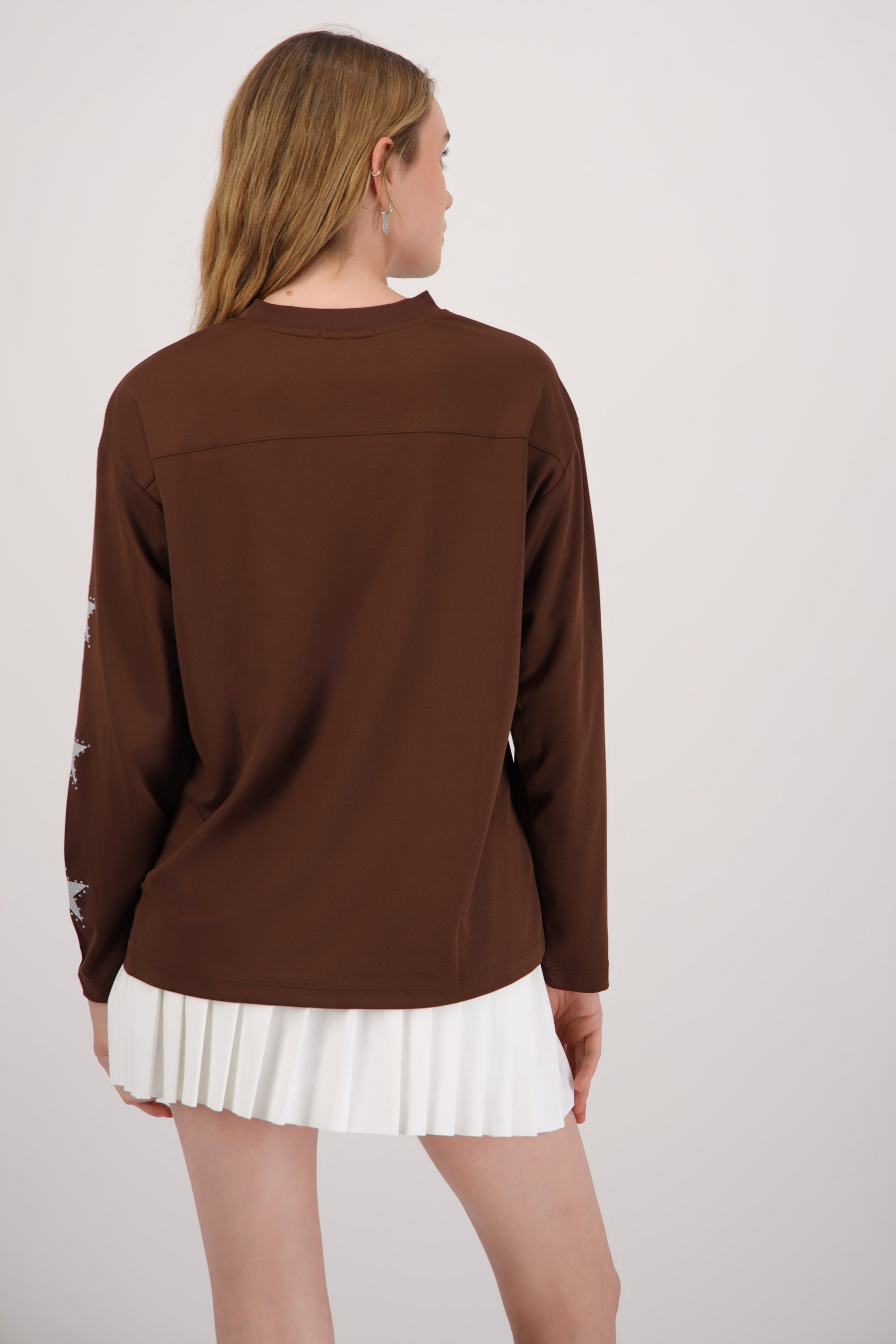 Playera manga larga jersey estampado CHOCOLATE