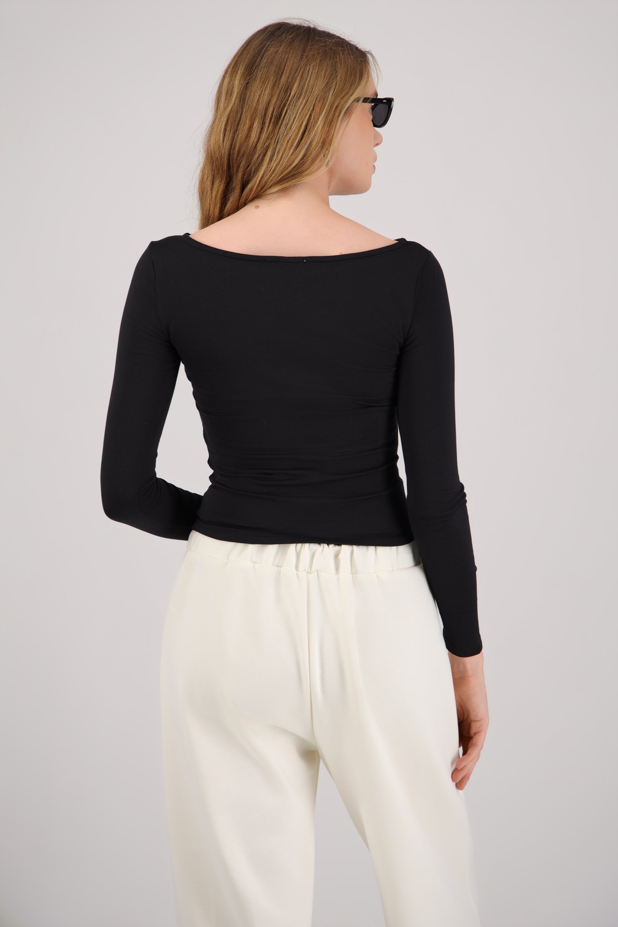 Top manga larga escote barco forrado fleece NEGRO
