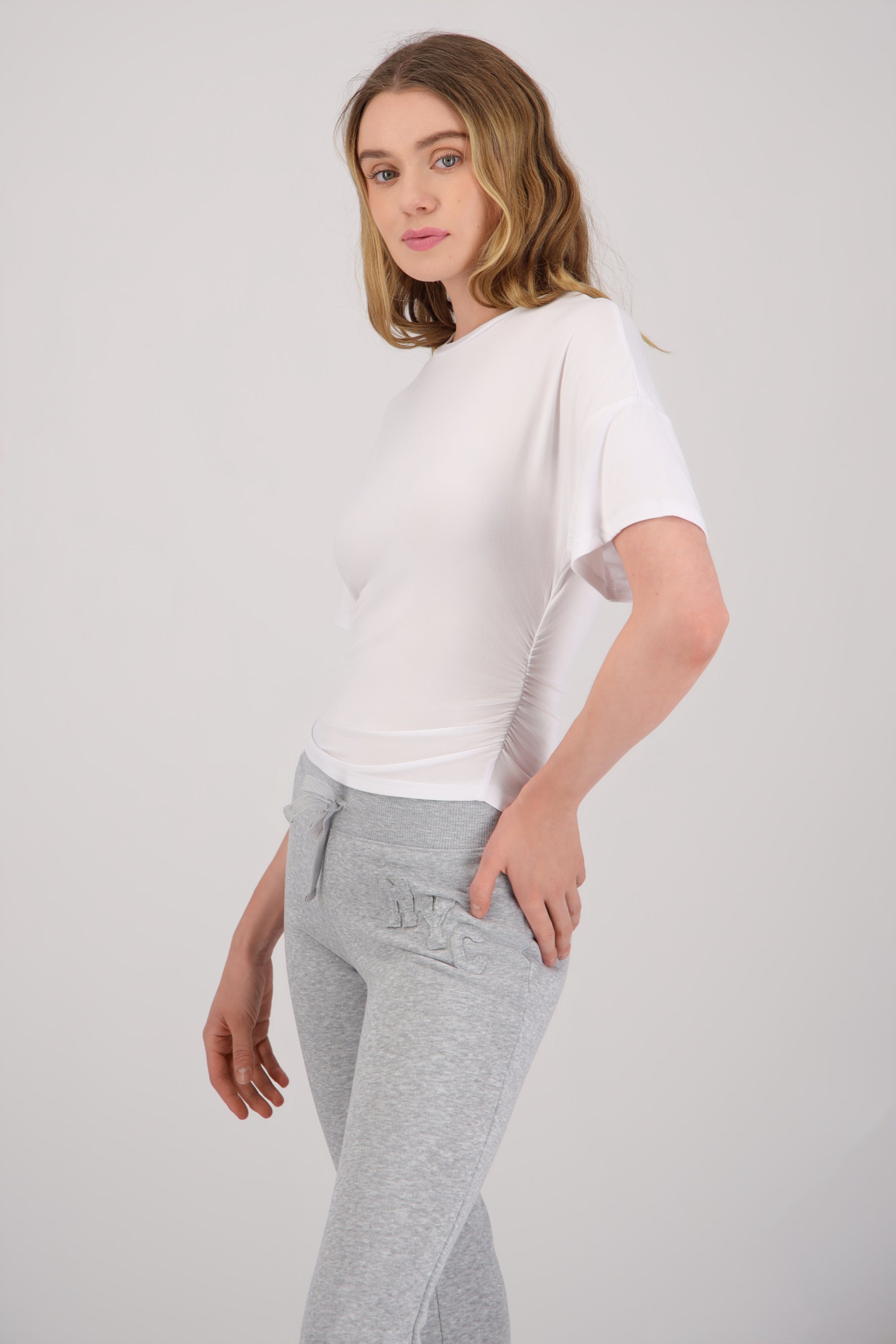 Playera manga corta detalle shirring BLANCO