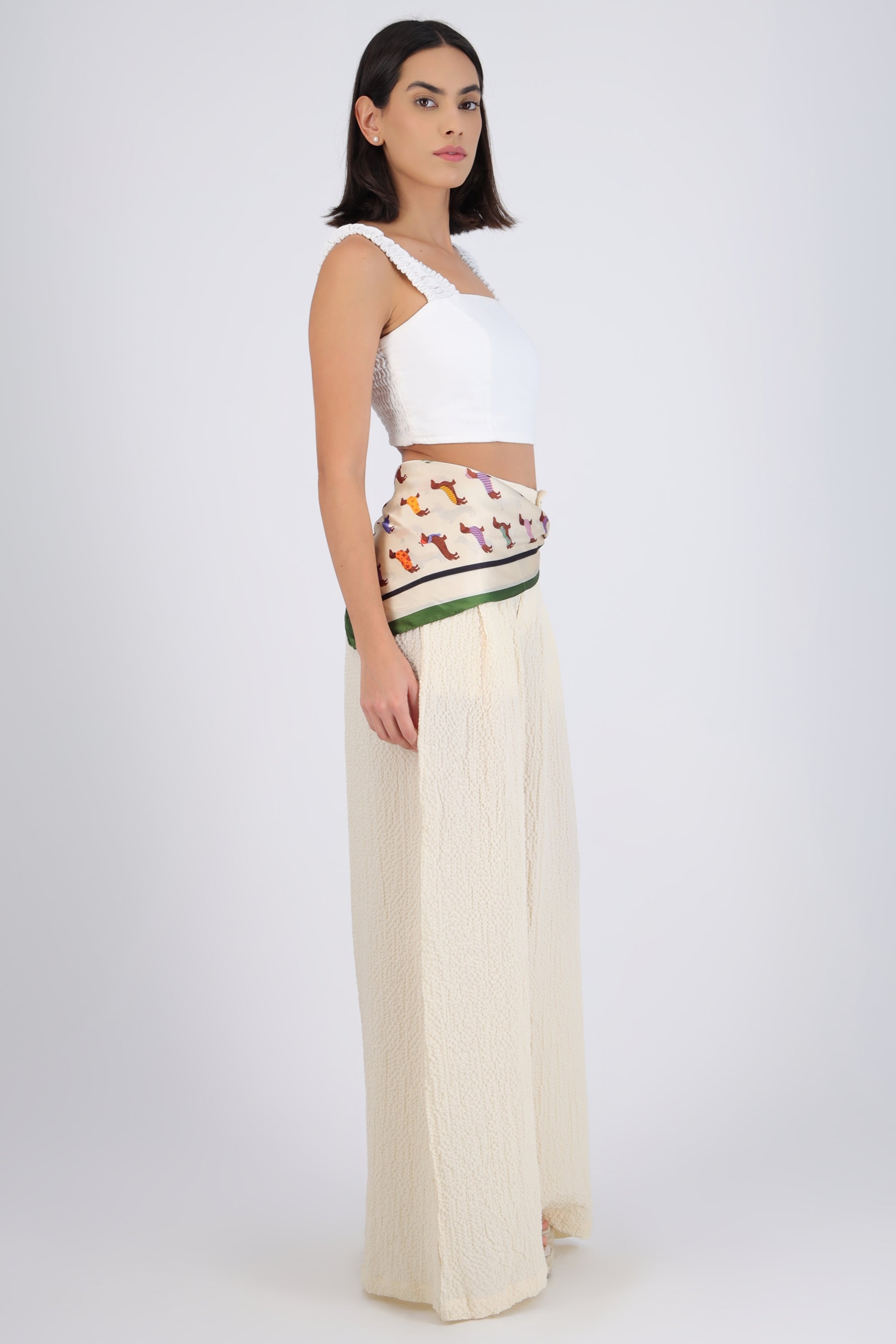 Pantalones texturizados con paliacates