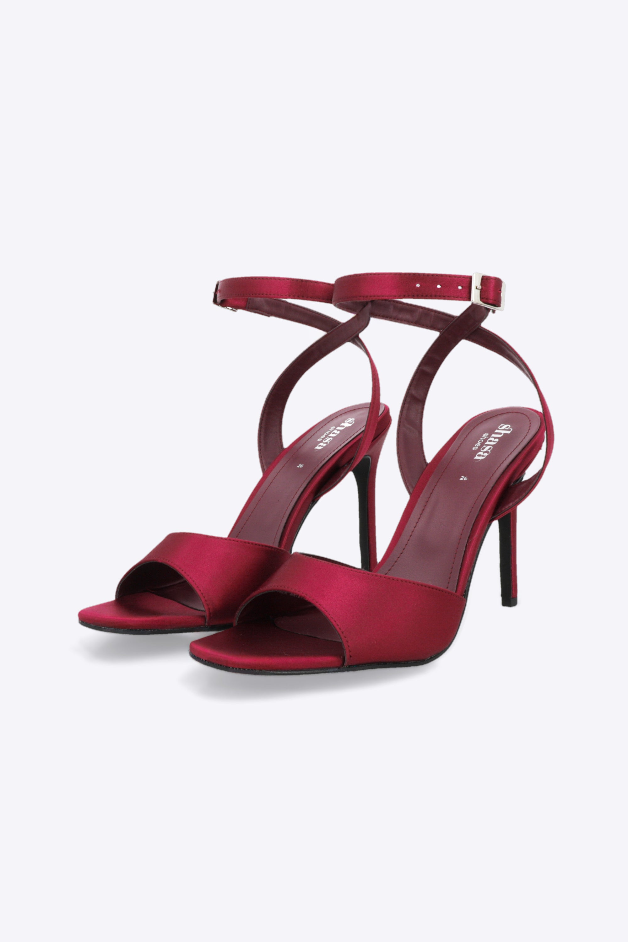 Tacón alto peep toe satin