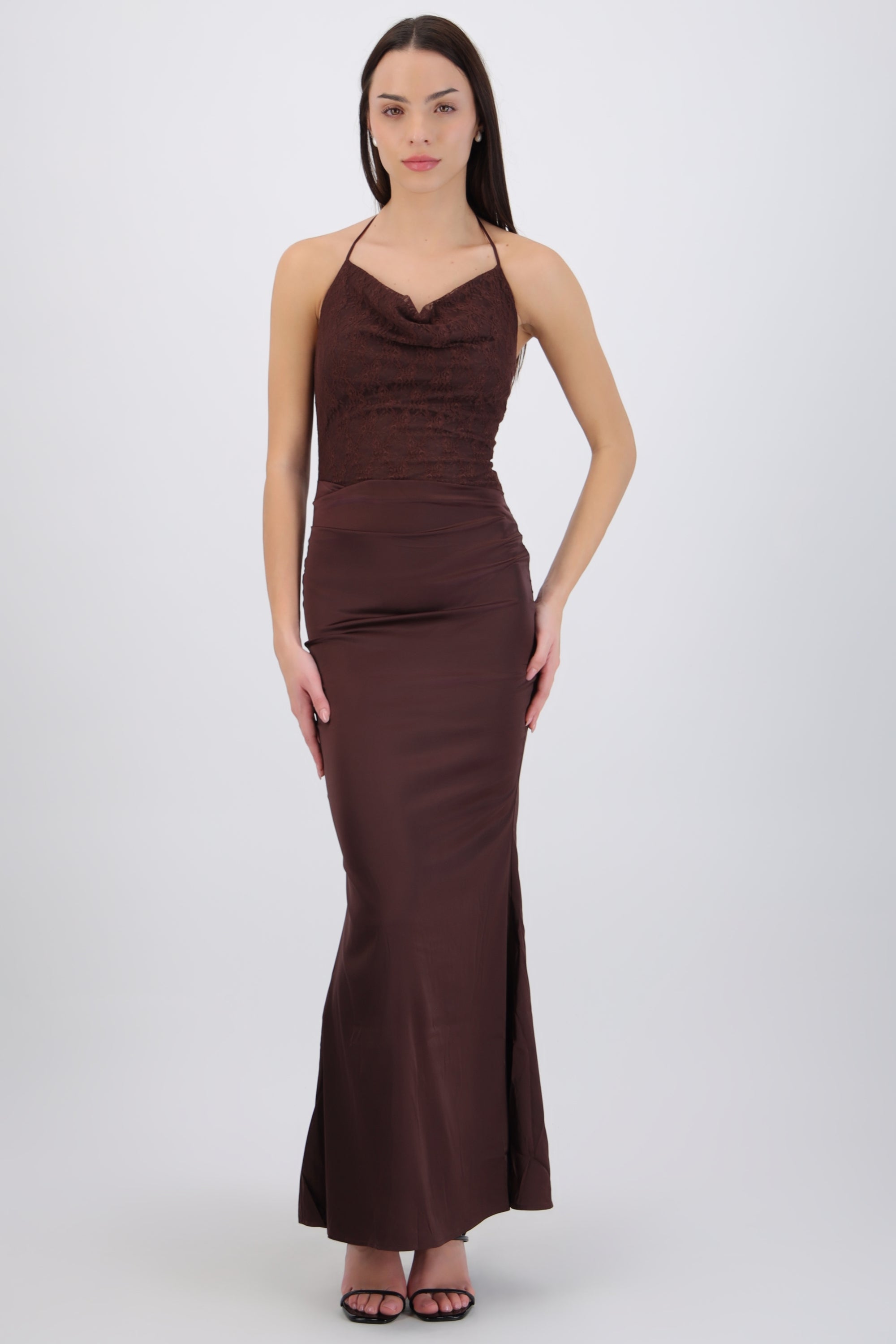 Vestido halter con encaje satin liso