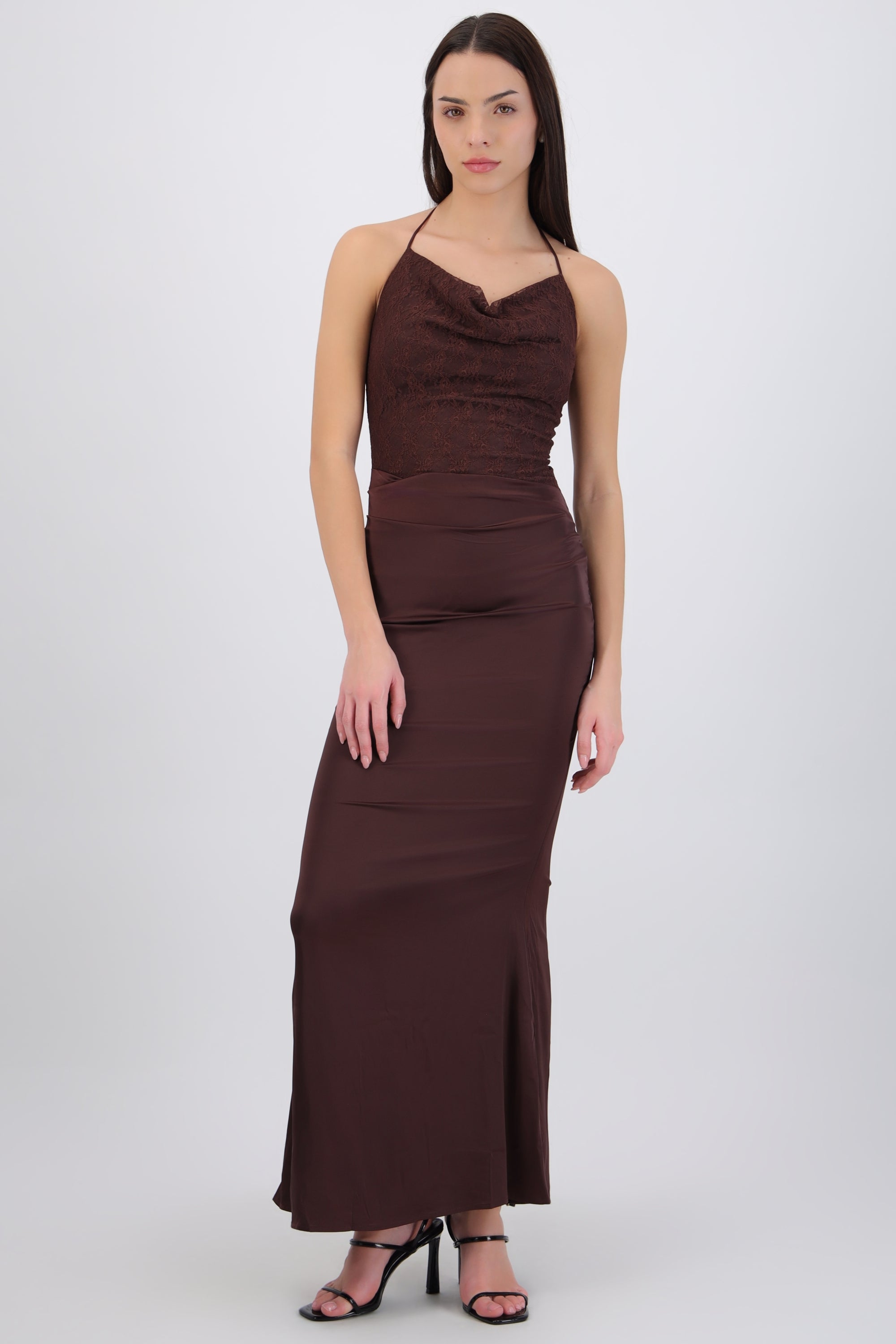 Vestido halter con encaje satin liso