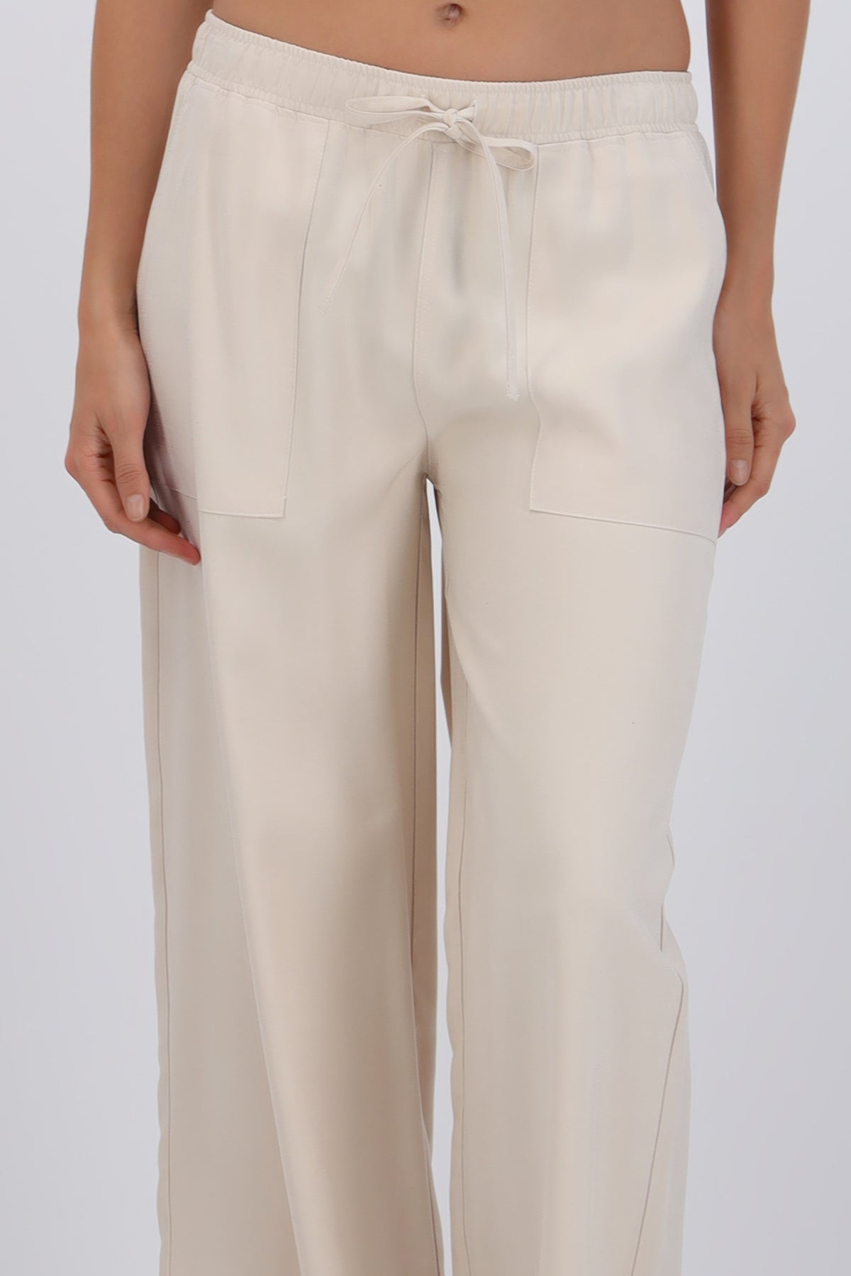 Pantalón fluido tacto suave ARENA