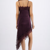 Vestido velvet asimétrico detalle encaje
