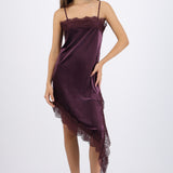 Vestido velvet asimétrico detalle encaje