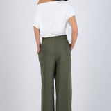 Pantalón amplio lineas sastre