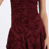 Vestido mini olanes detalle flores textura