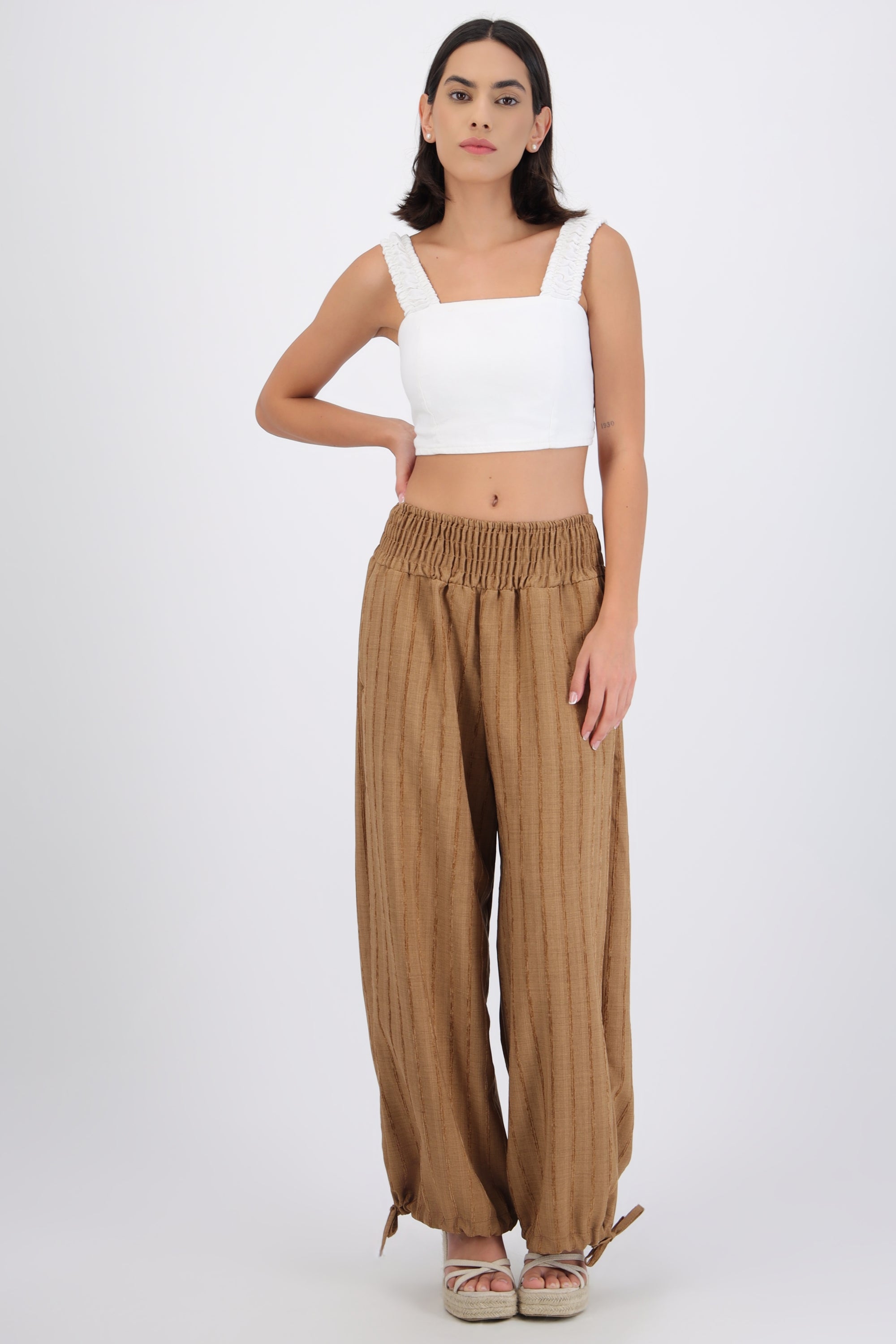 Pantalón globo detalle pretina smock