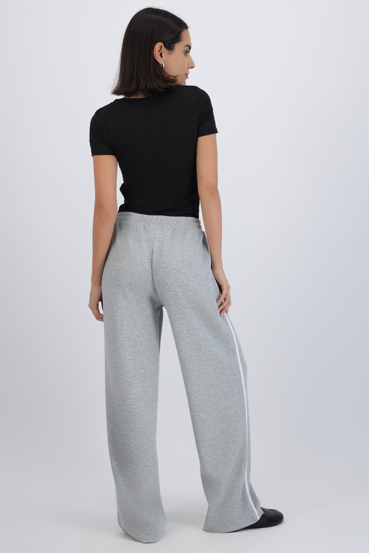 Pantalón jareta detalle raya costado GRIS CLARO