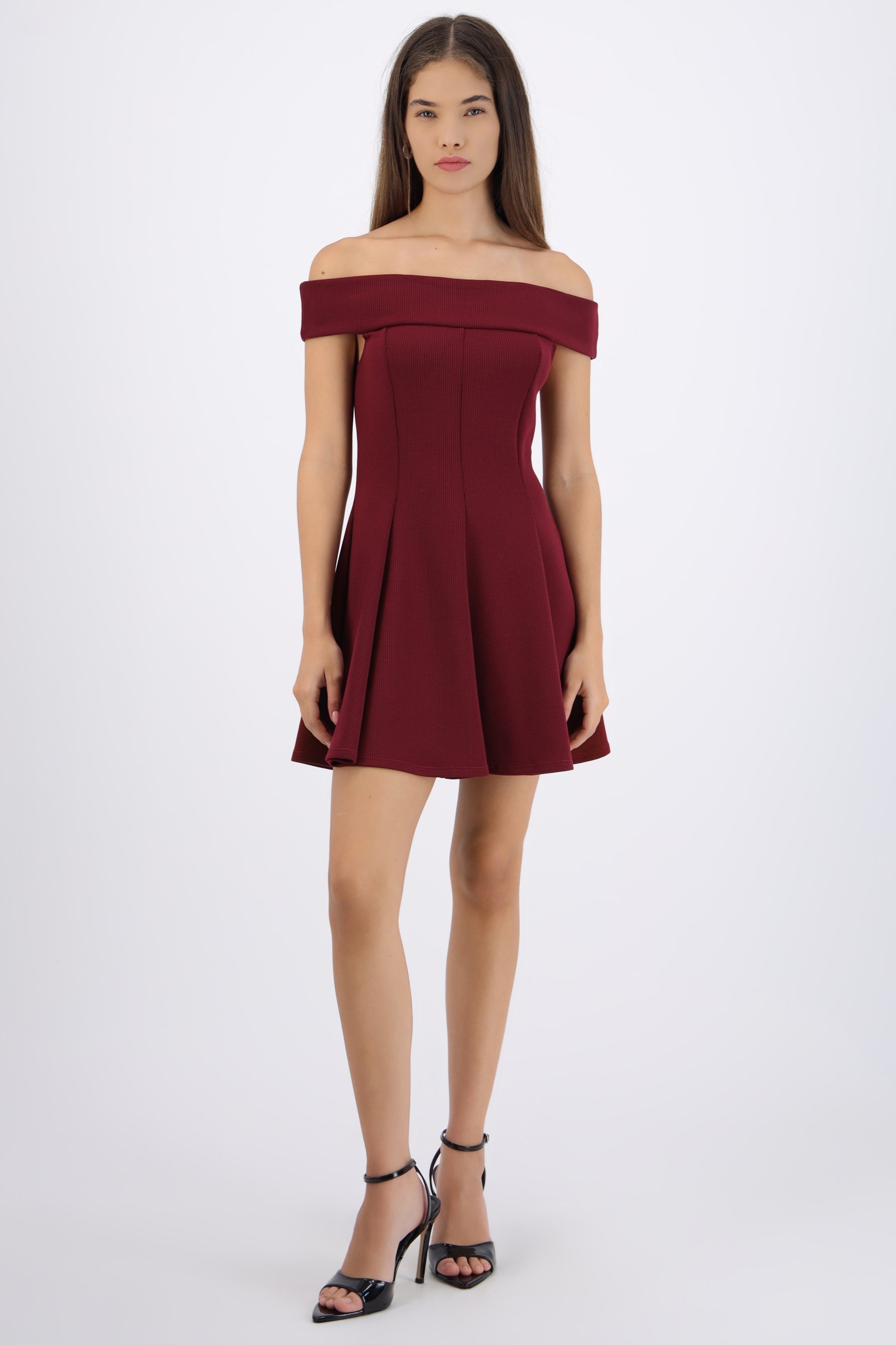 Vestido mini off shoulder