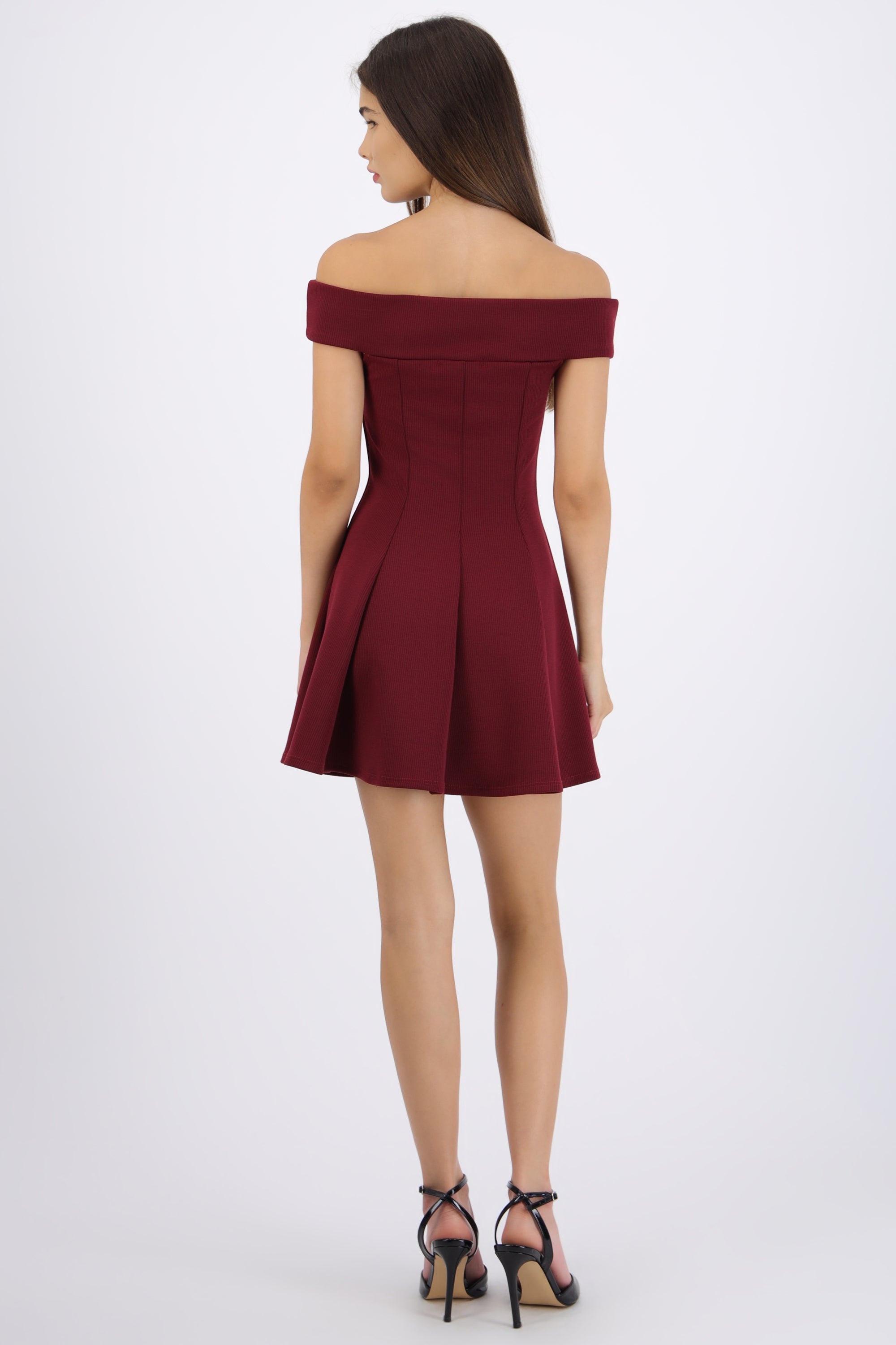 Vestido mini off shoulder