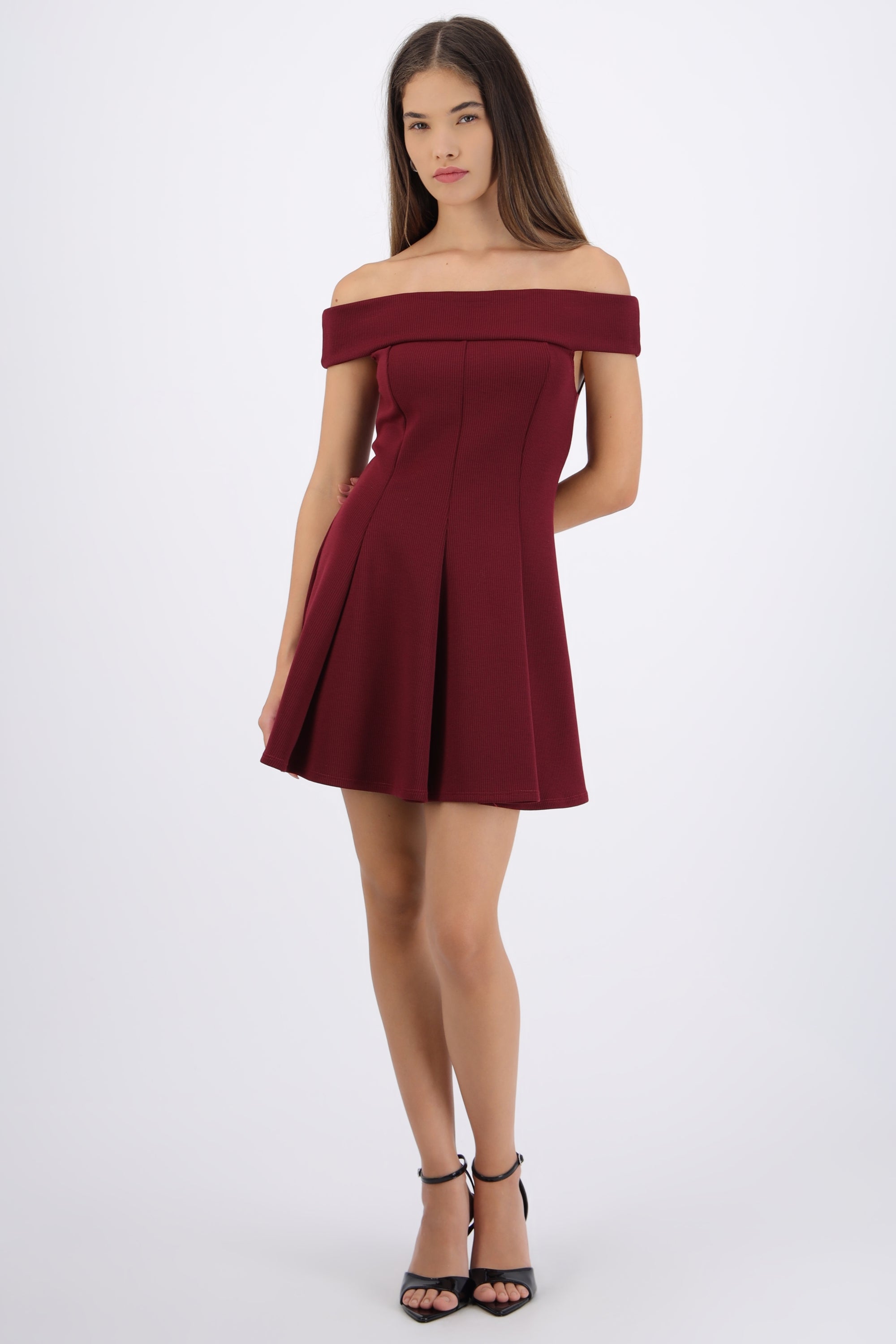 Vestido mini off shoulder
