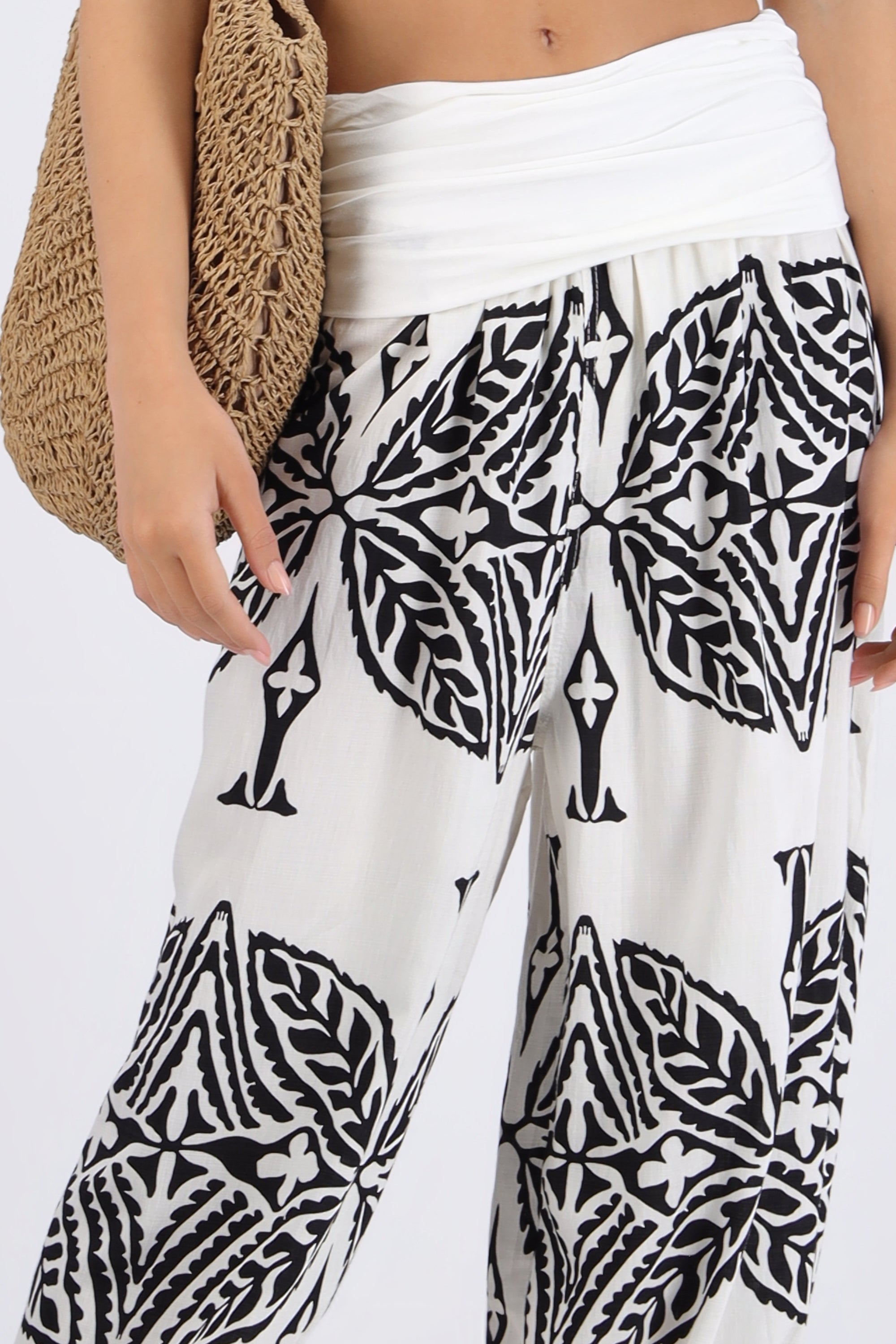 Pantalón globo detalle estampado BLANCO COMBO