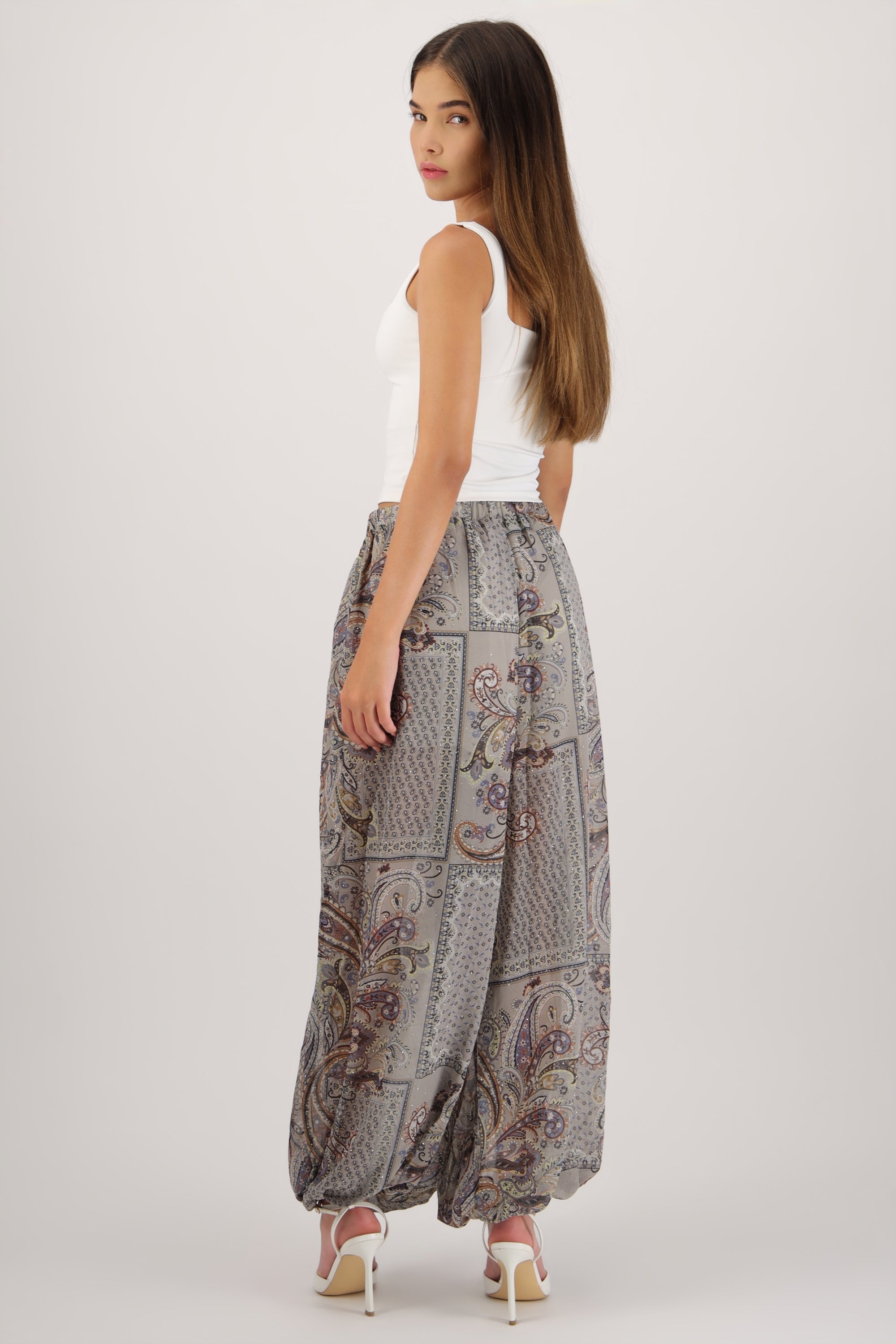 Pantalon amplio estampado GRIS COMBO