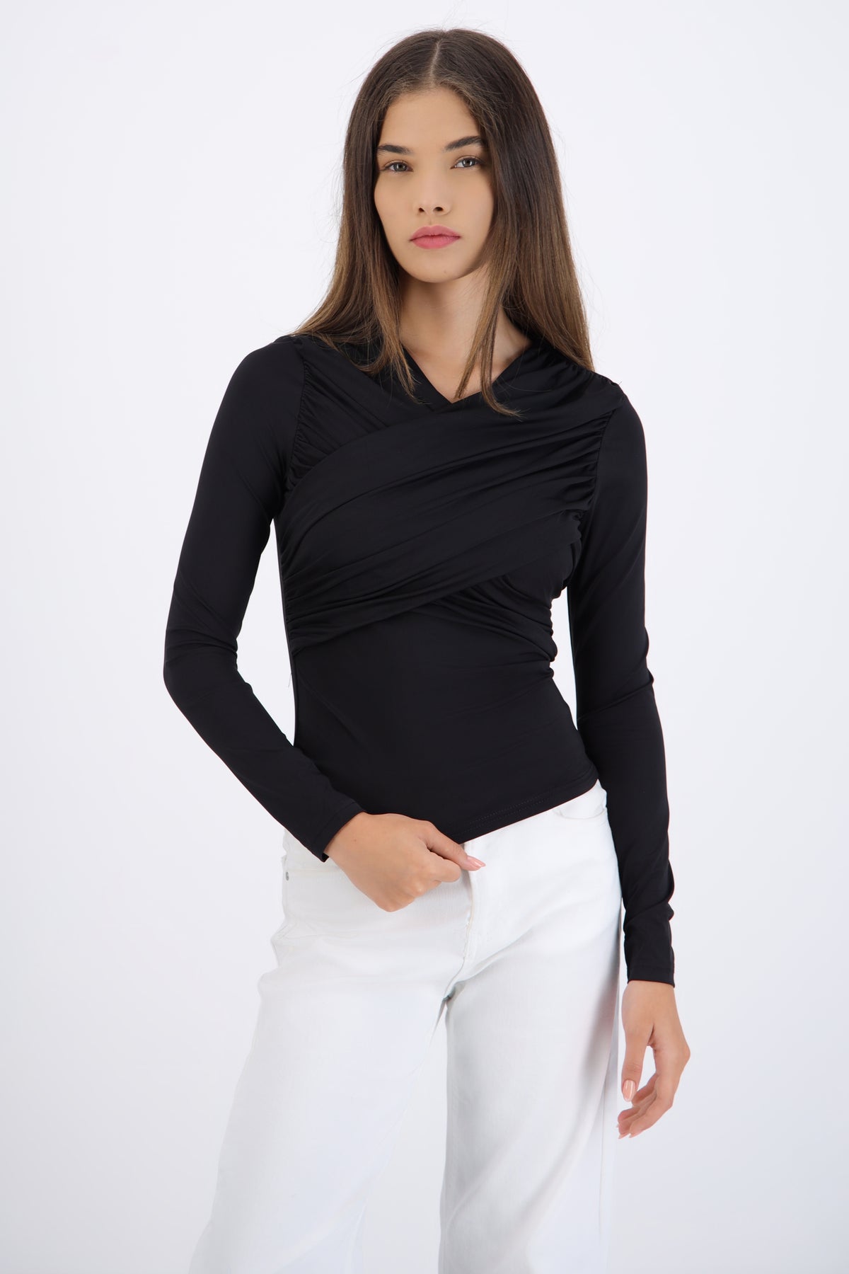 Top manga larga escote drapeado cruzado NEGRO