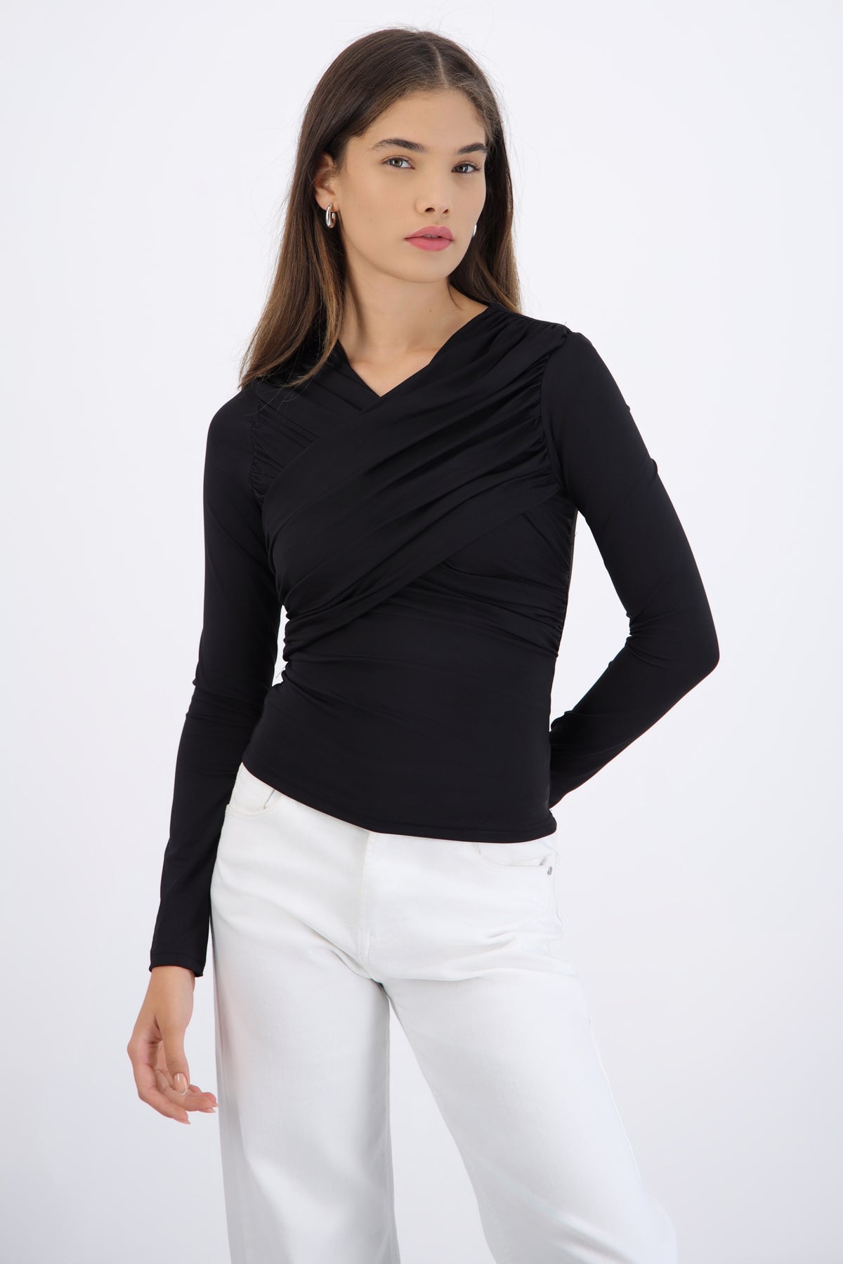 Top manga larga escote drapeado cruzado NEGRO