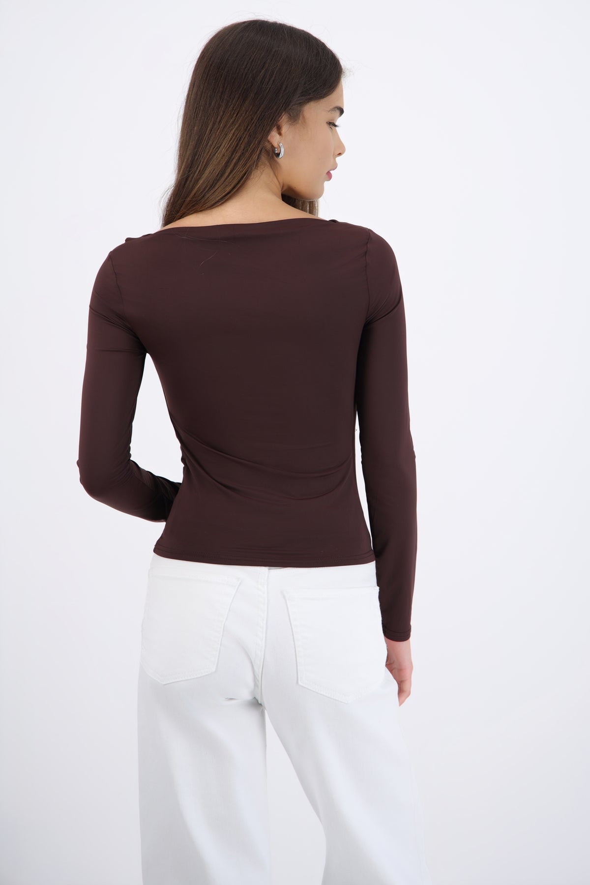 Top manga larga escote columpio CHOCOLATE