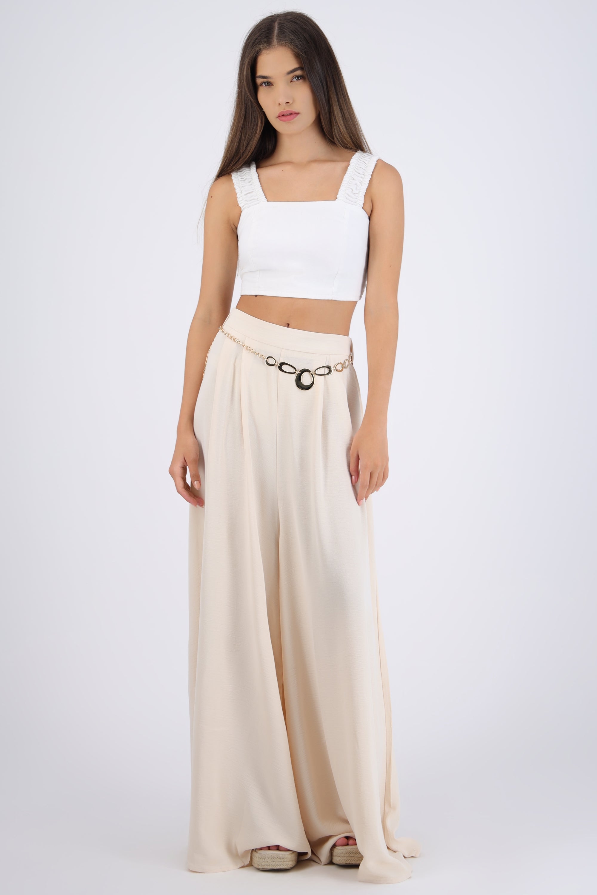 Pantalón amplio liso detalle cinturón HUESO