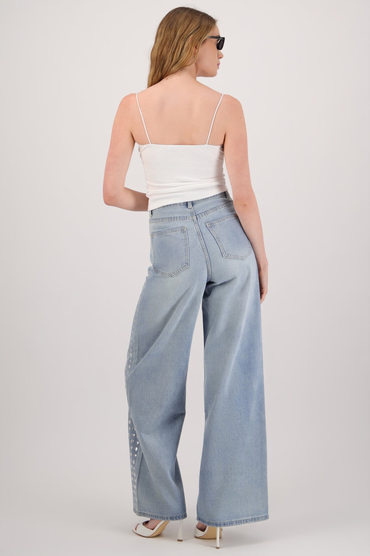 Jeans wide leg full estoperoles LIGHT WASH