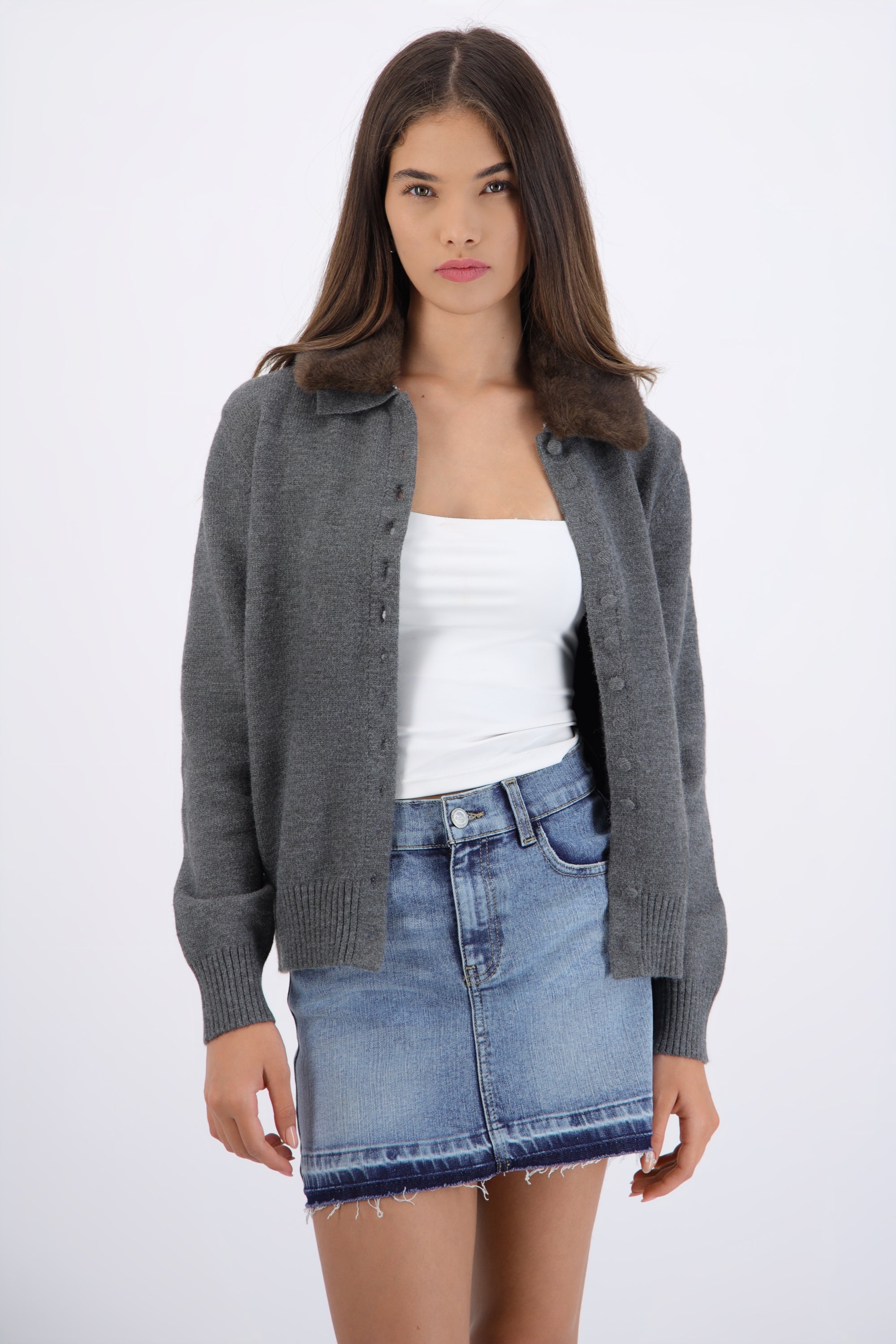 Cárdigan botones cuello fur GRIS