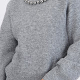 Suéter cuello redondo perlas