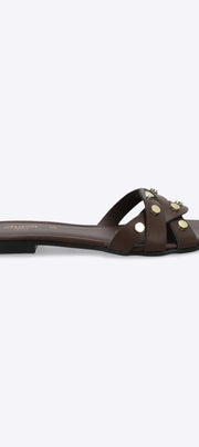 Sandalia tiras cruzadas studs