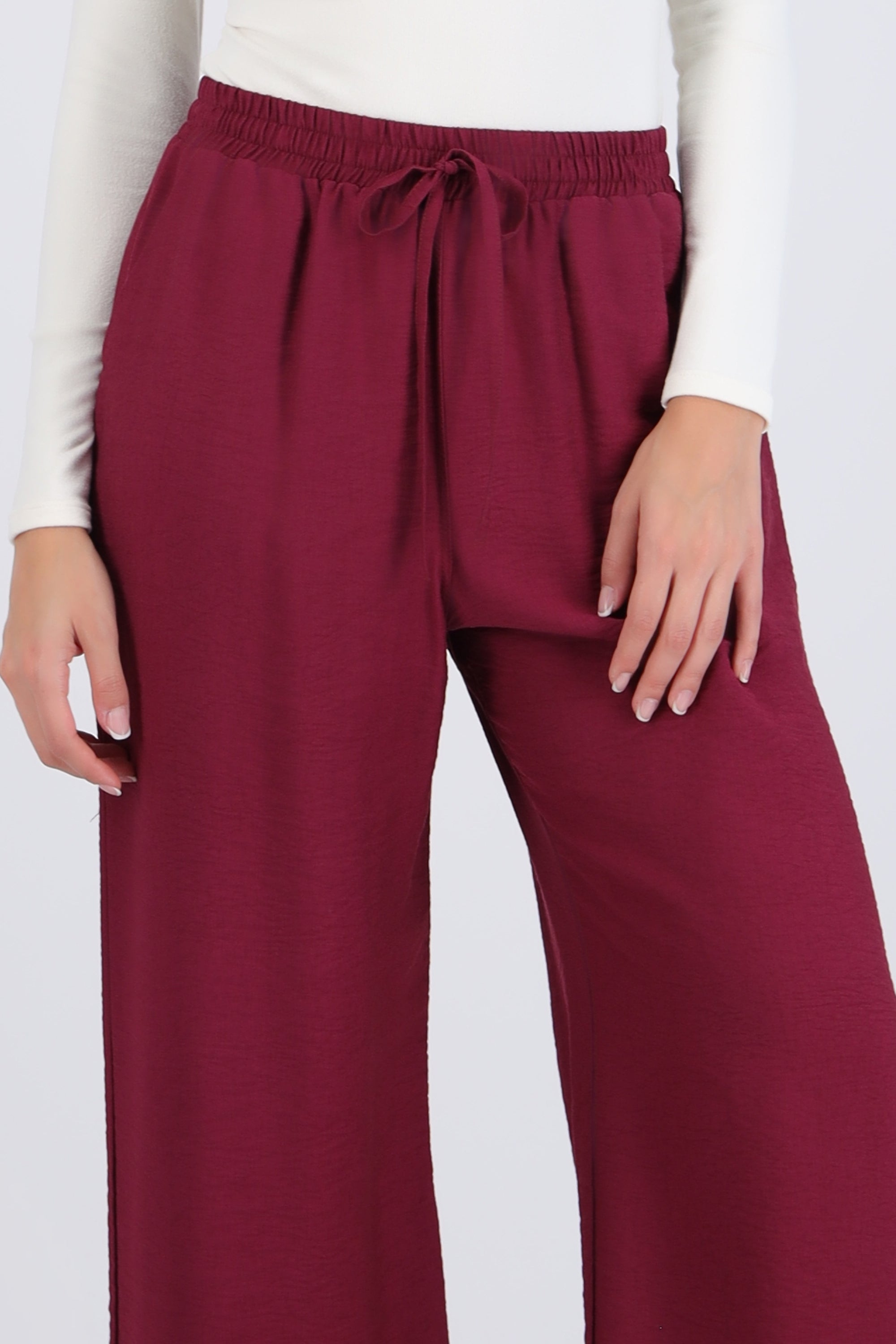 Pantalón amplio liso con resorte