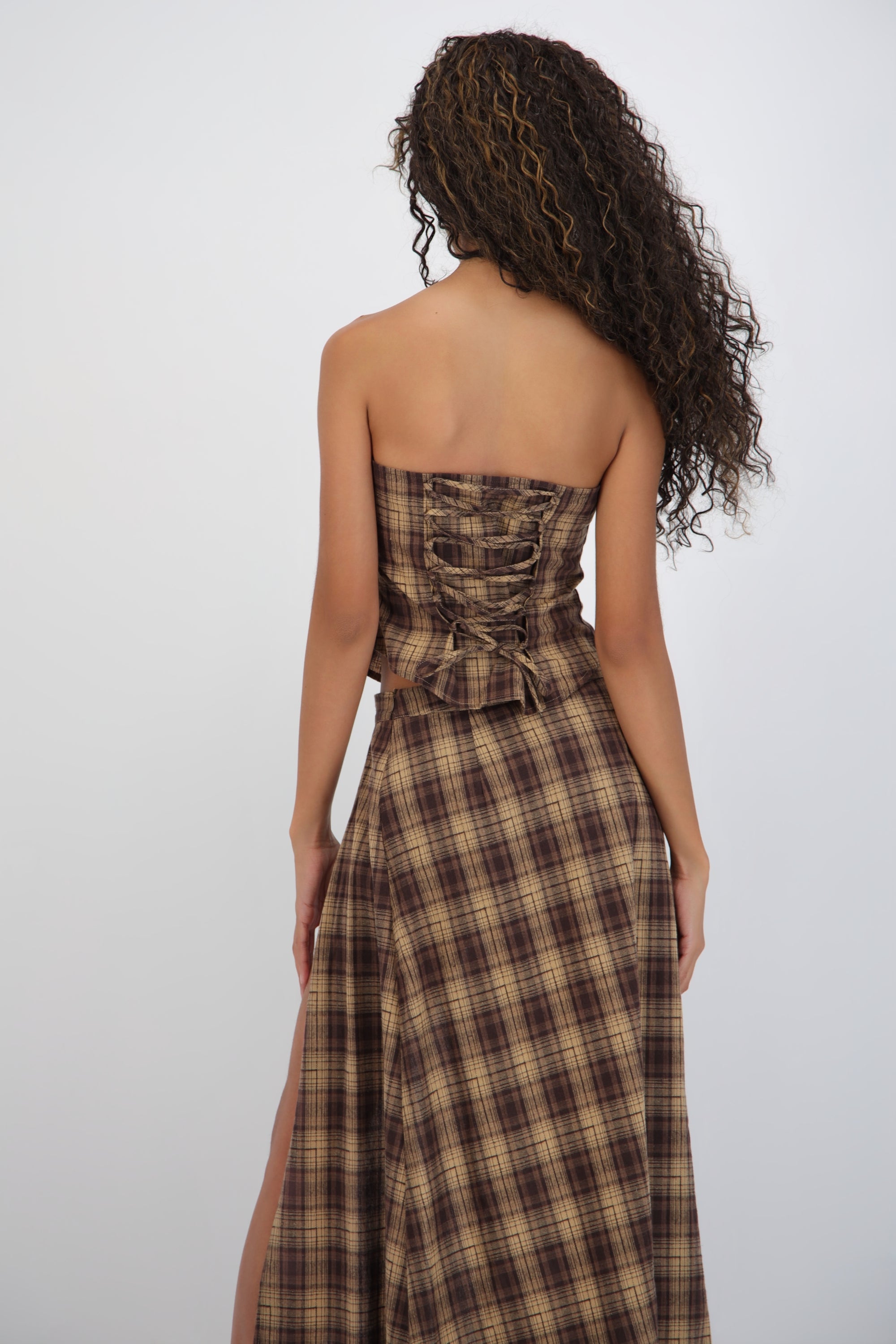 Top strapless cuadros detalle amarre