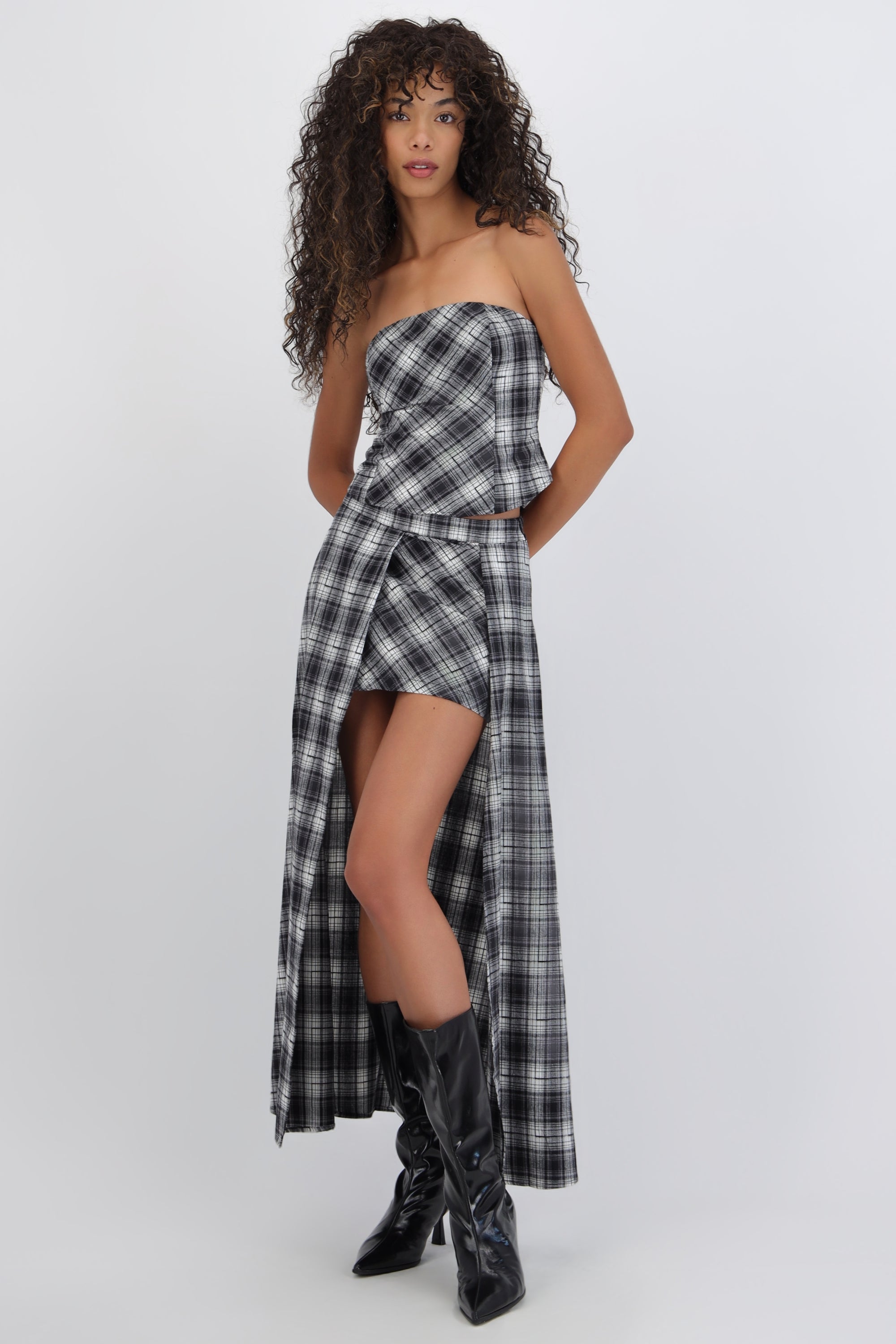 Falda midi abierta cuadros