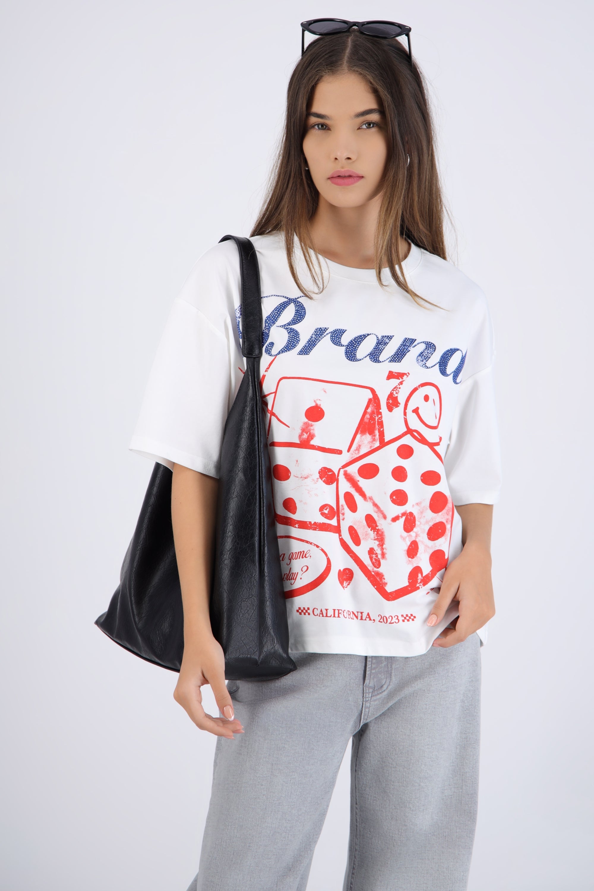 Playera oversized estampado lucky number BLANCO