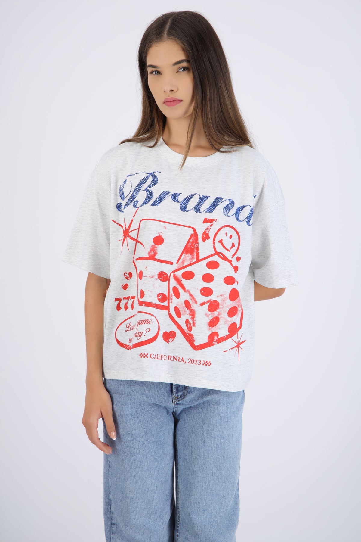 Playera oversized estampado lucky number GRIS