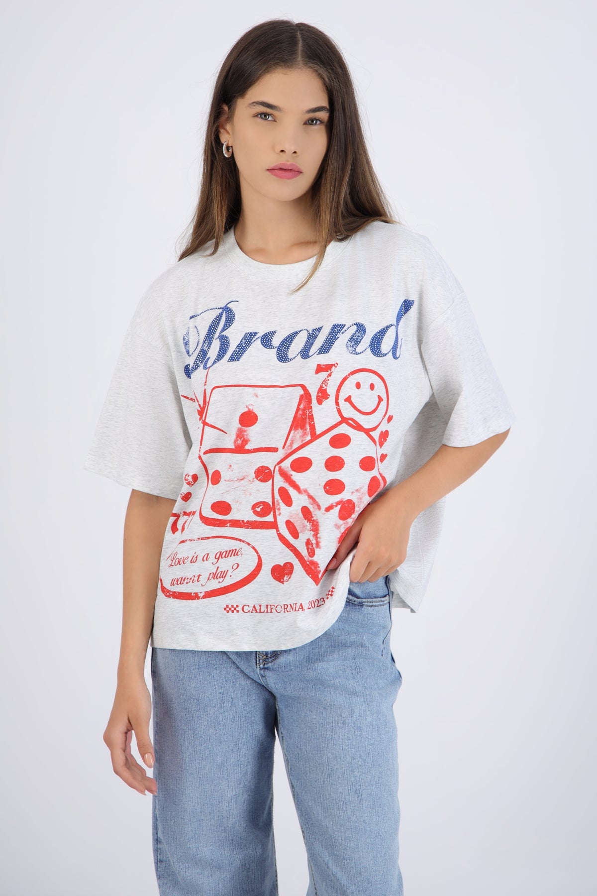 Playera oversized estampado lucky number GRIS