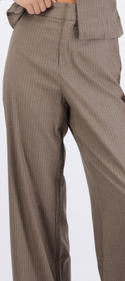 Pantalón amplio rayas
