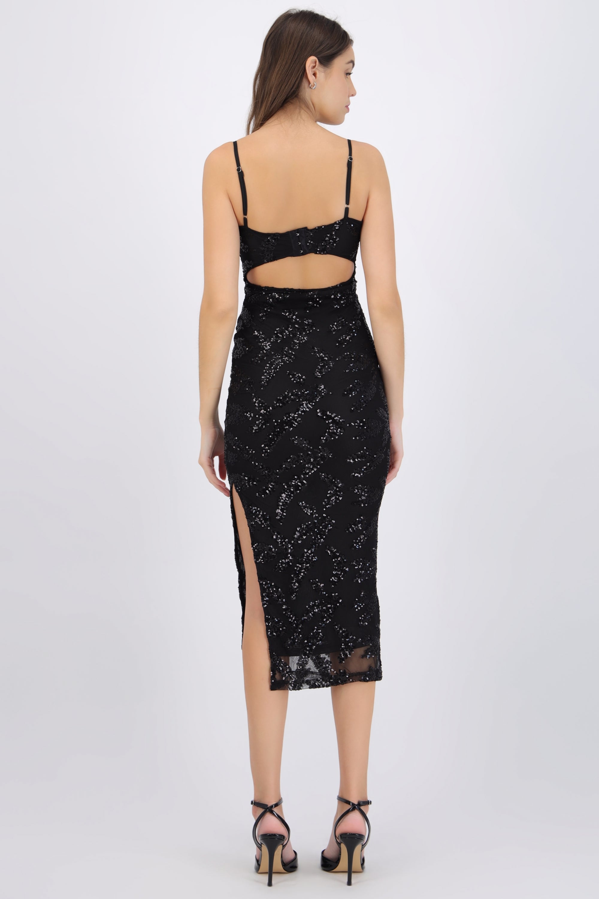 Vestido mesh con detalle en brillos