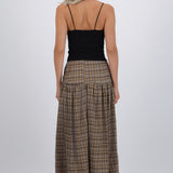 Falda maxi cuadros detalle corte